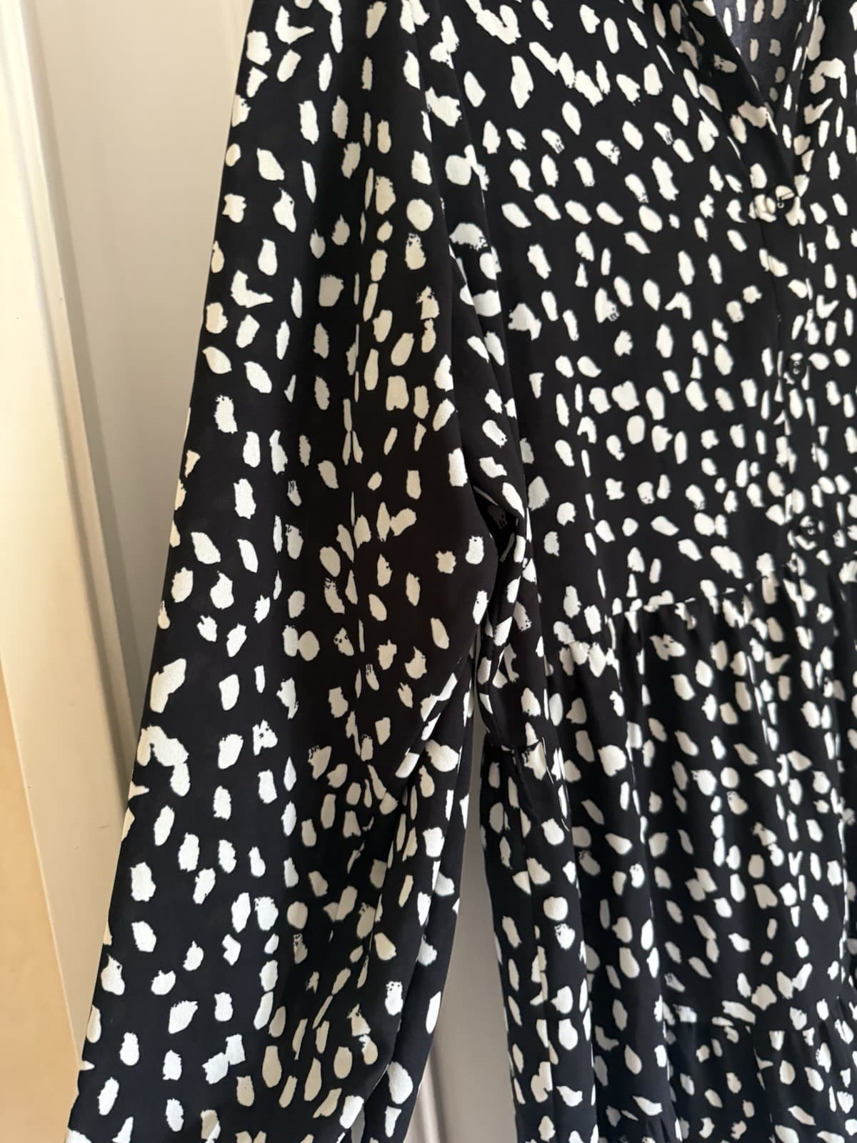 Atmos & Here Black and White Maxi Dress Size 20 Long Sleeve — photo 5 of 7
