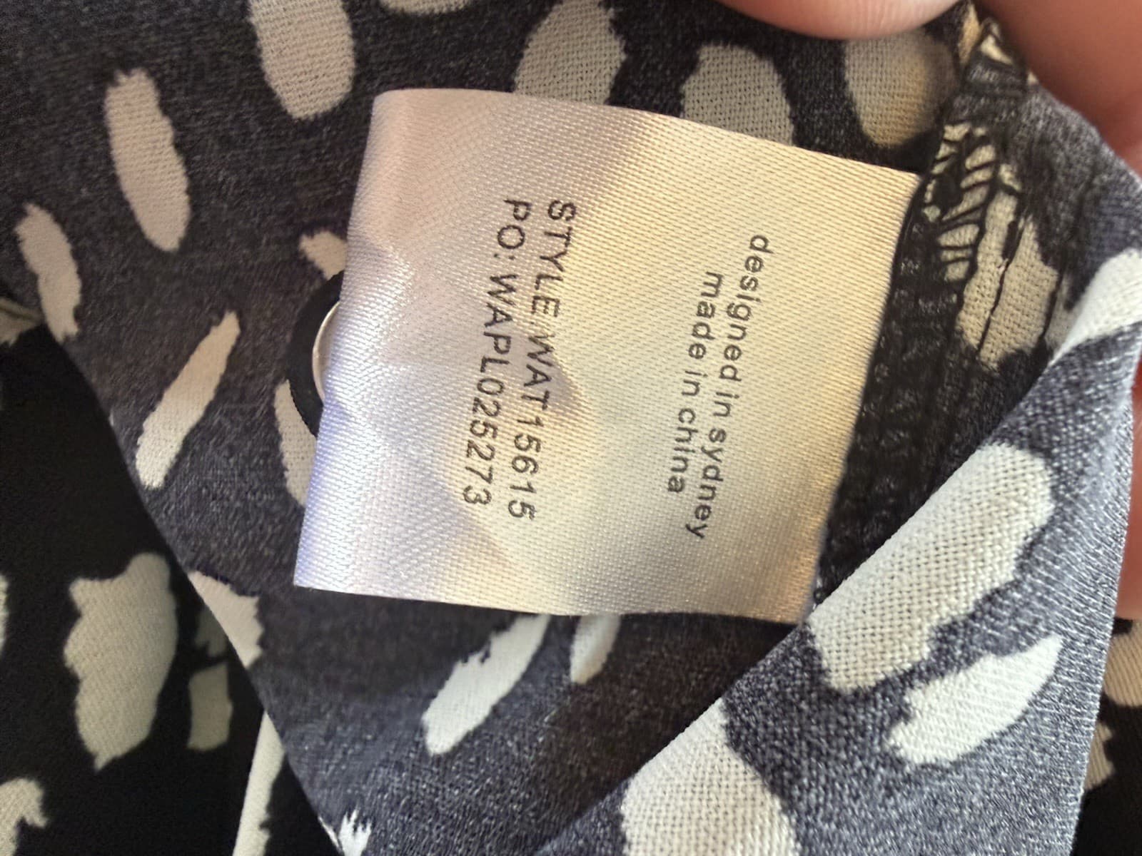 Atmos & Here Black and White Maxi Dress Size 20 Long Sleeve — photo 7 of 7