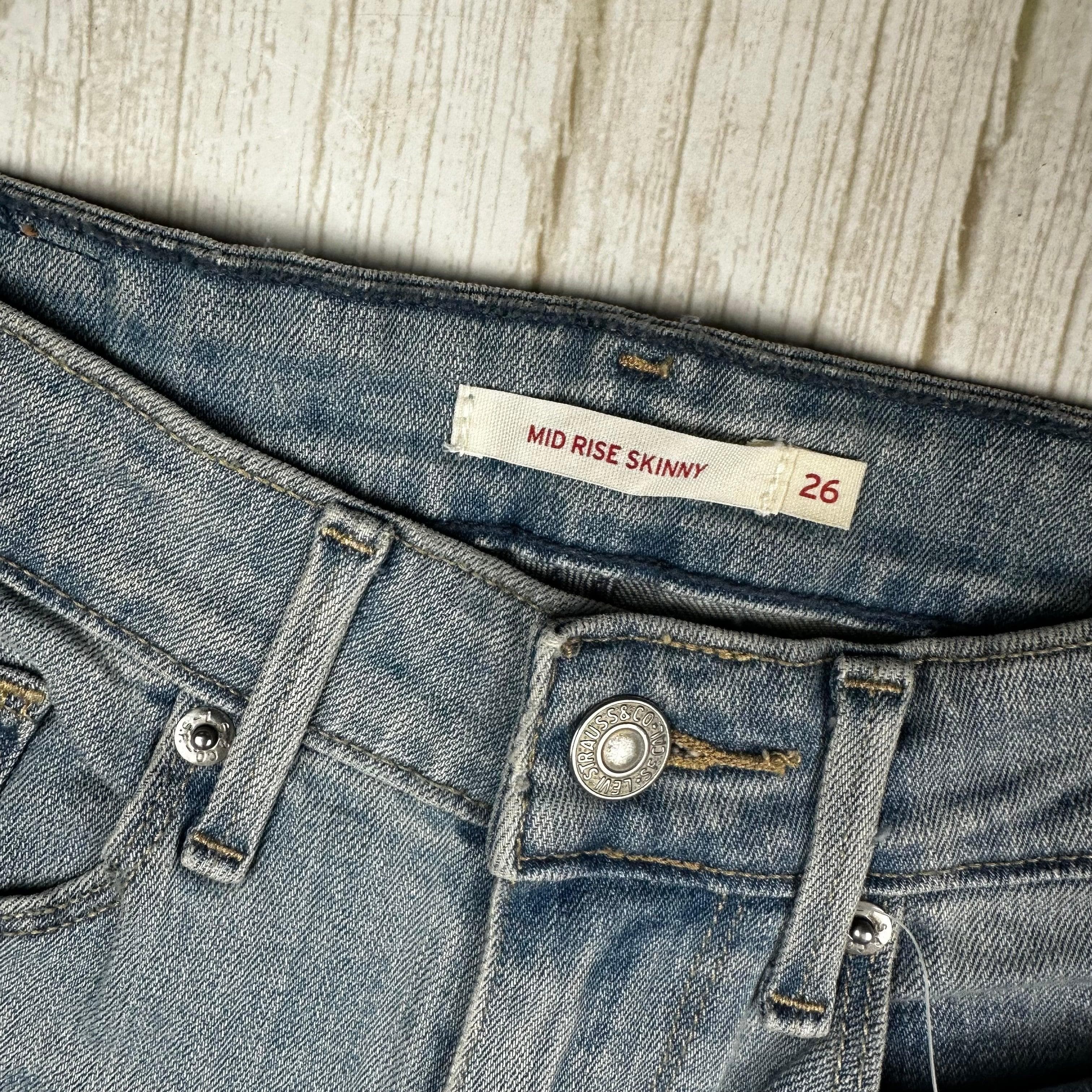 Levis 'Mid Rise Skinny' Slim fit Jeans -Size 26 — photo 6 of 8