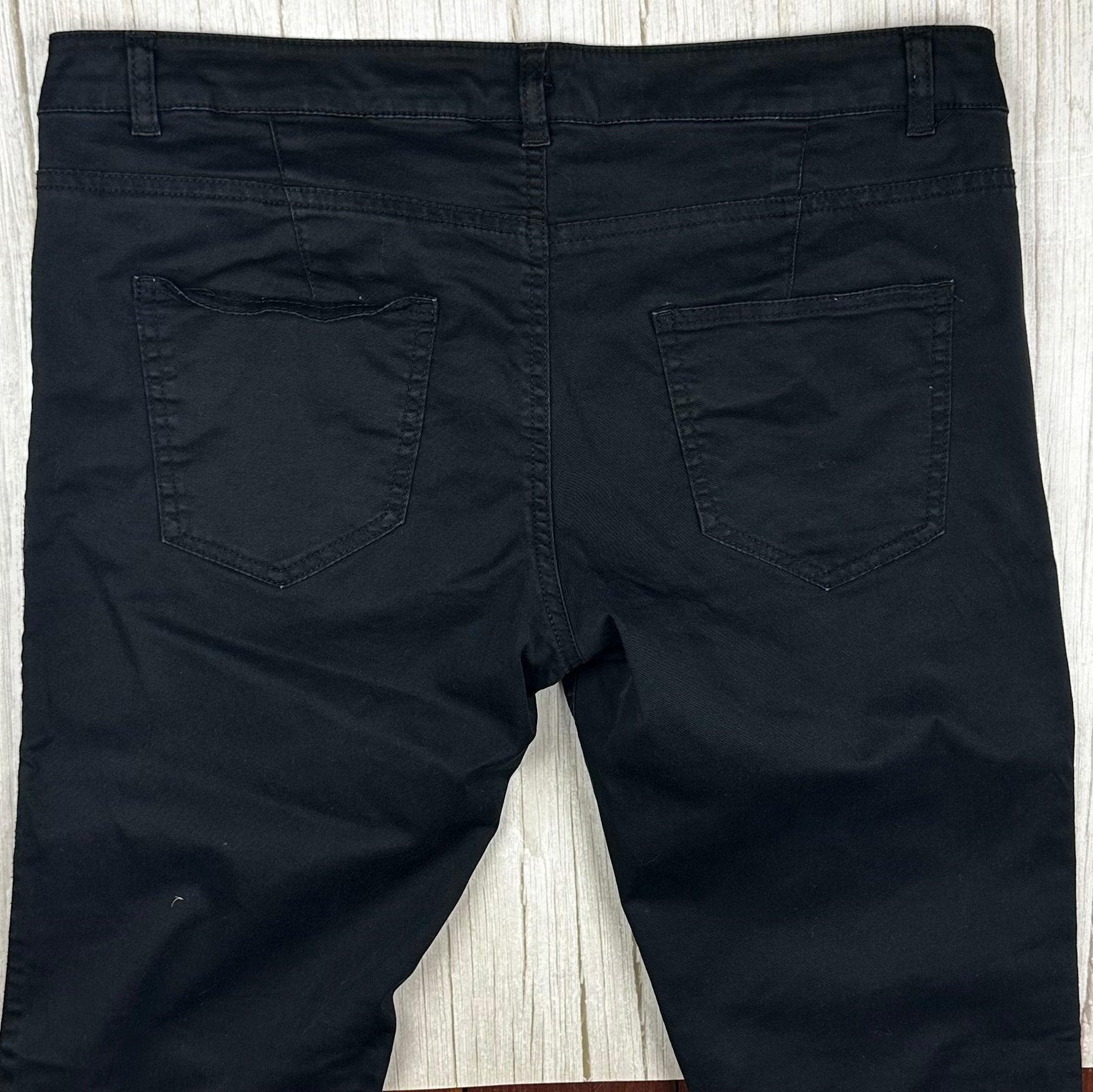 Sisley Italian Made Low Rise Straight Leg Jeans Size- 30 — photo 4 of 5