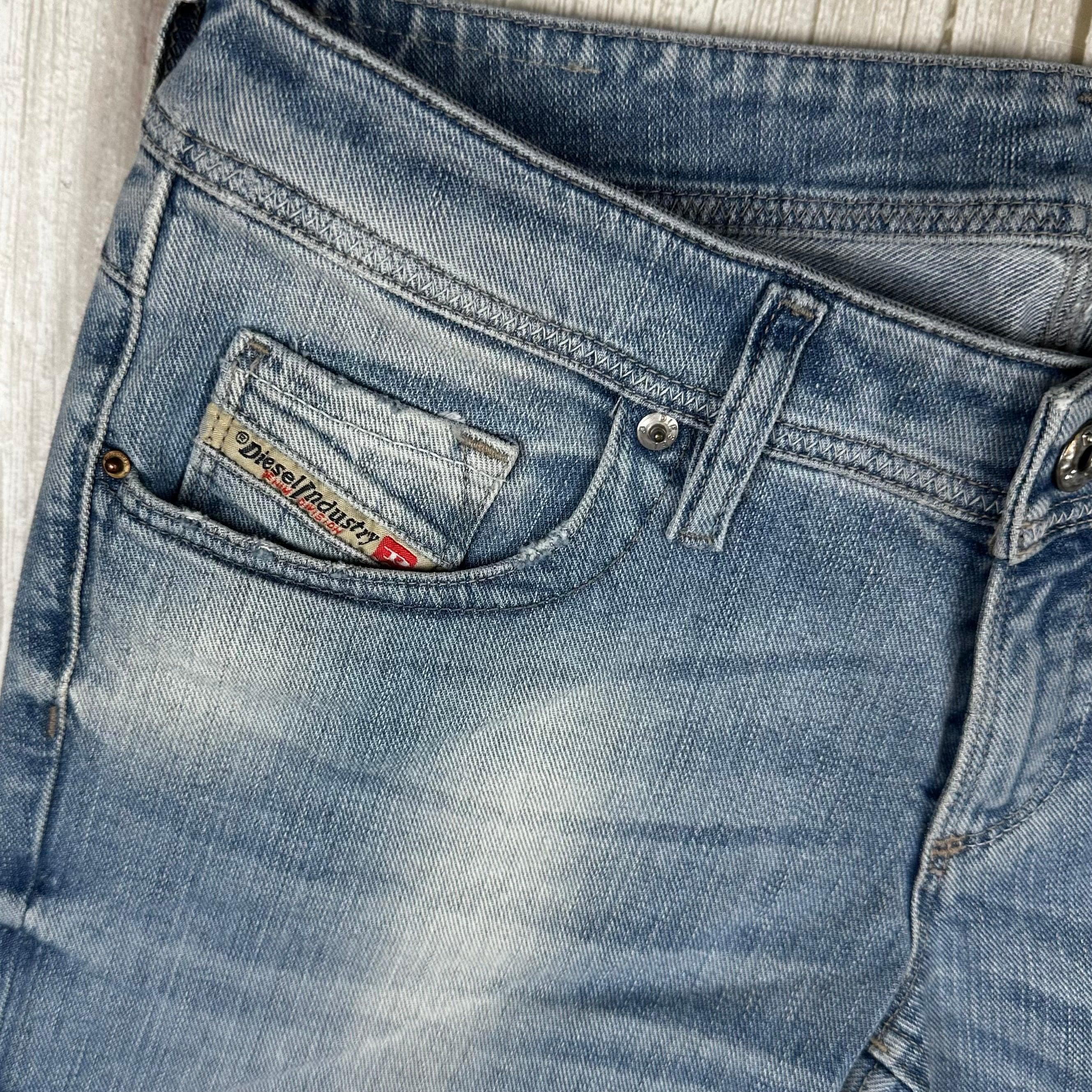 NEW- Diesel Ladies 'Lowky' Low Rise Jeans -Size 27/32 — photo 6 of 9