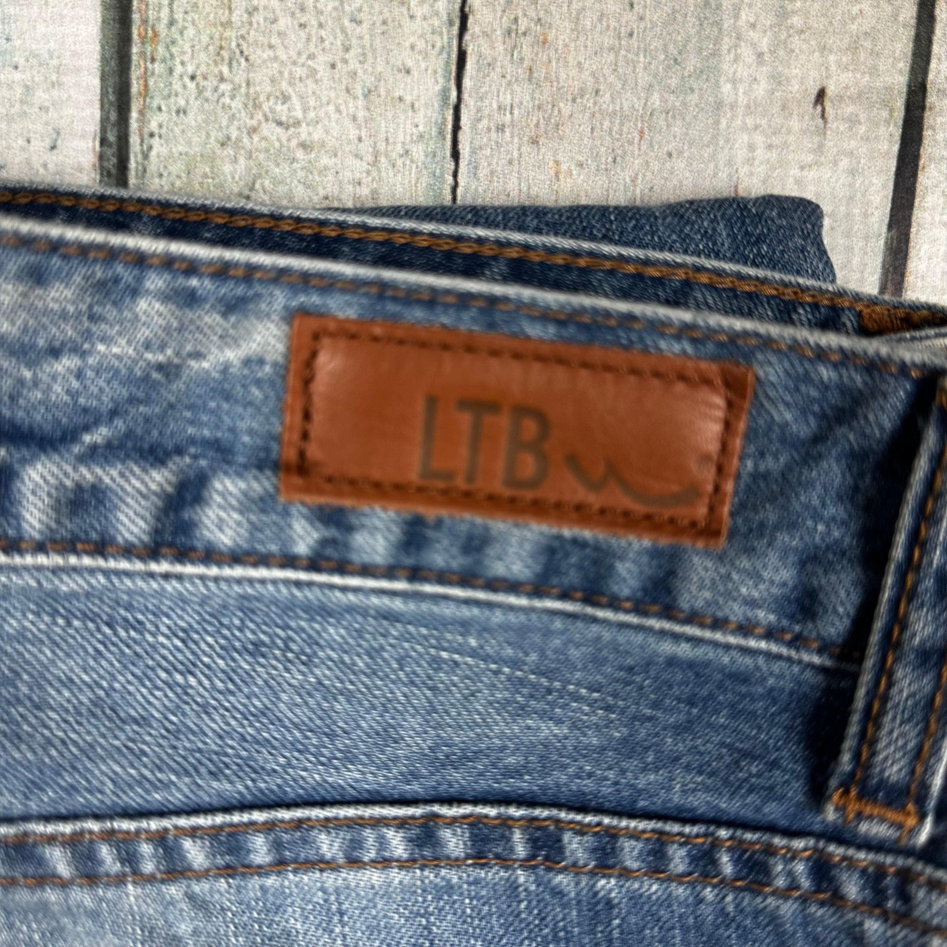 LTB Ladies Boyfriend Fit 'Erika' Tapered Jeans -Size 30 — photo 6 of 7