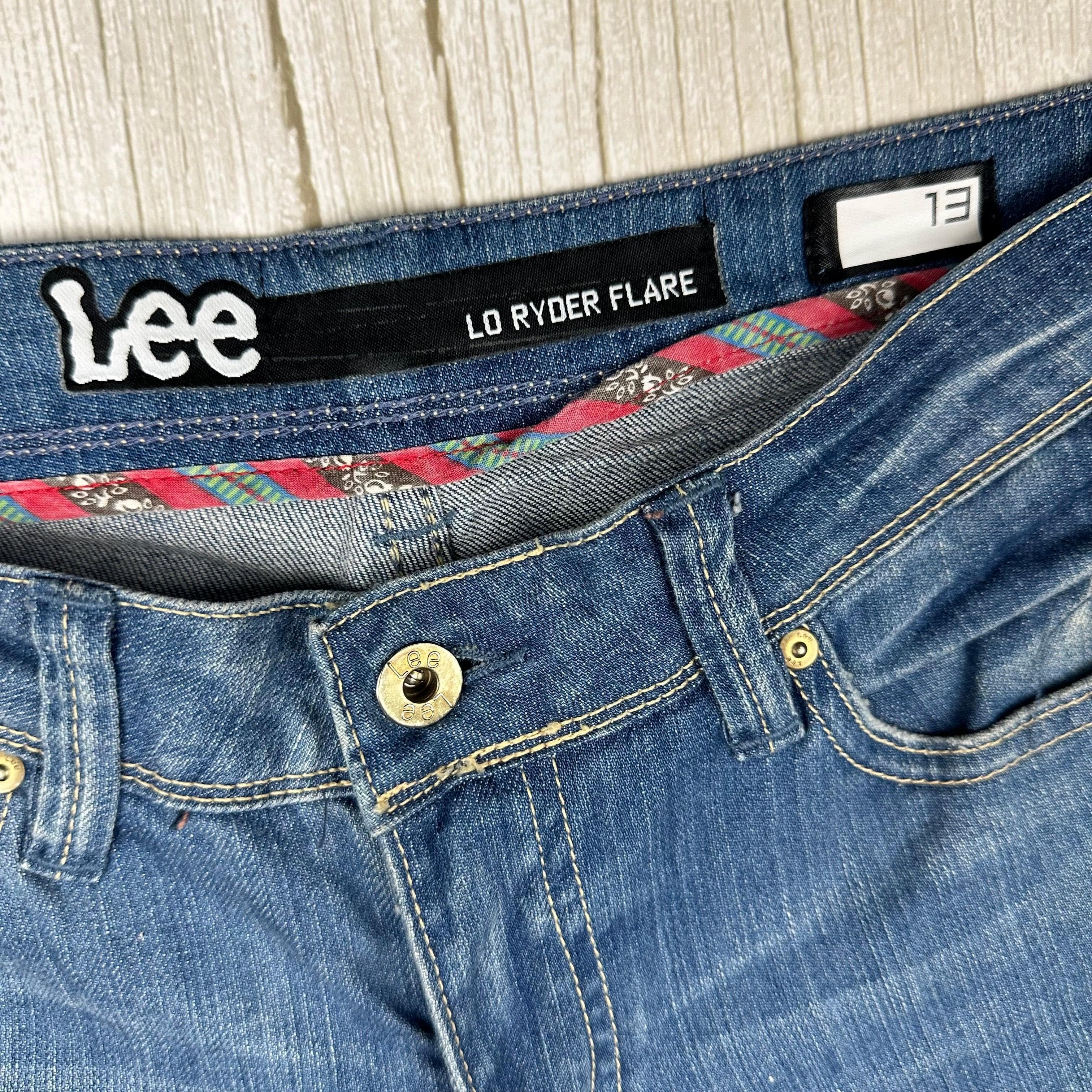 Lee Ladies 'Lo Ryder Flare' Jeans- Size 13 — photo 3 of 6