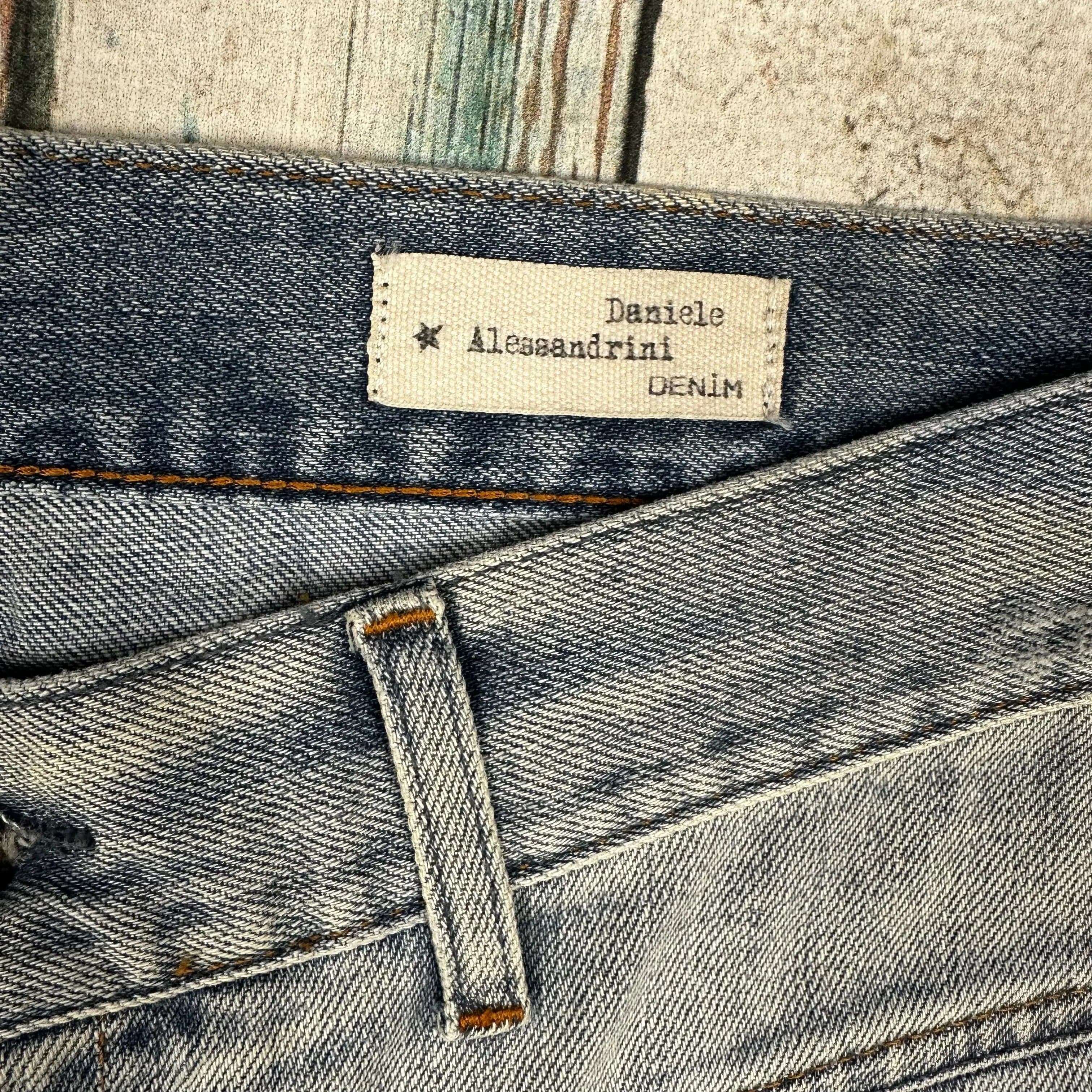 NWT -Daniele Alessandrini Italian '24 Beers' Distressed Jeans - 31 — photo 5 of 8