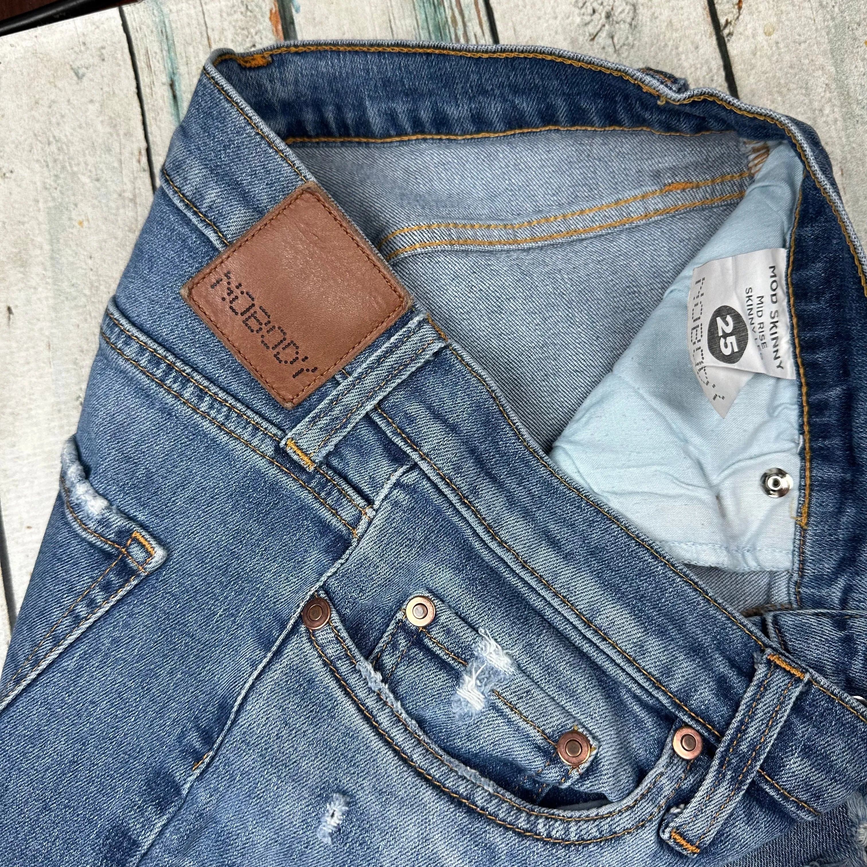 NOBODY 'Mod Skinny' Busted Knee Jeans- Size 25 — photo 4 of 6