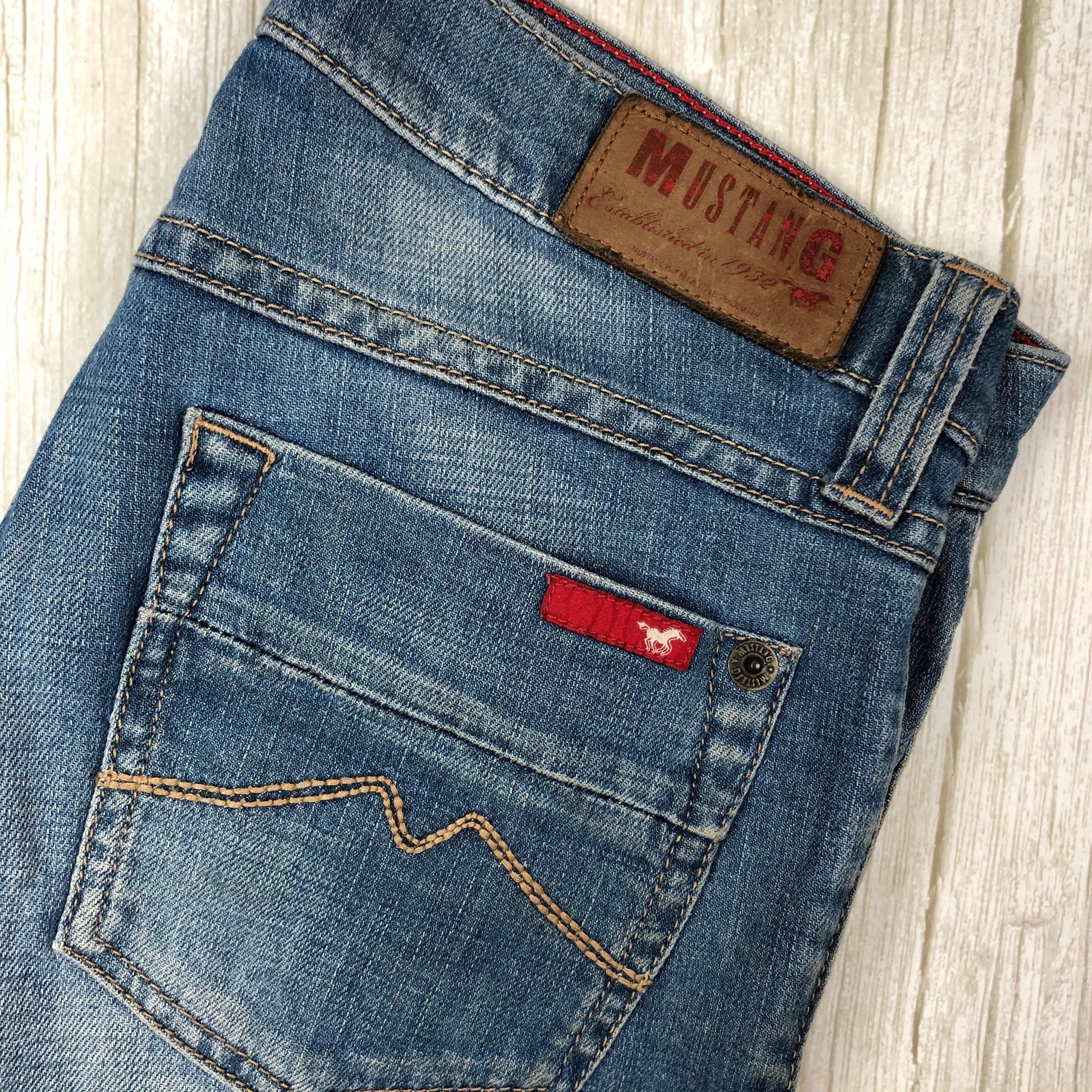 Mustang Slim Straight Distressed Denim Jeans Size - 28 or 10AU — photo 4 of 7