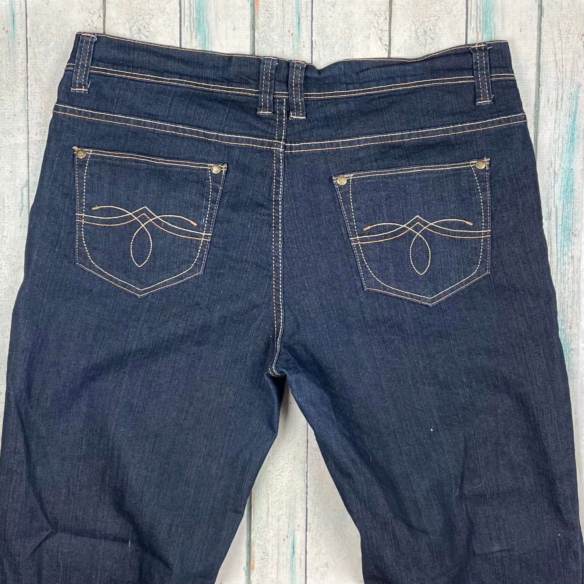 Yes Yes Jeans Italy Mid Waist Bootflare Jeans - Size 16 — photo 3 of 7