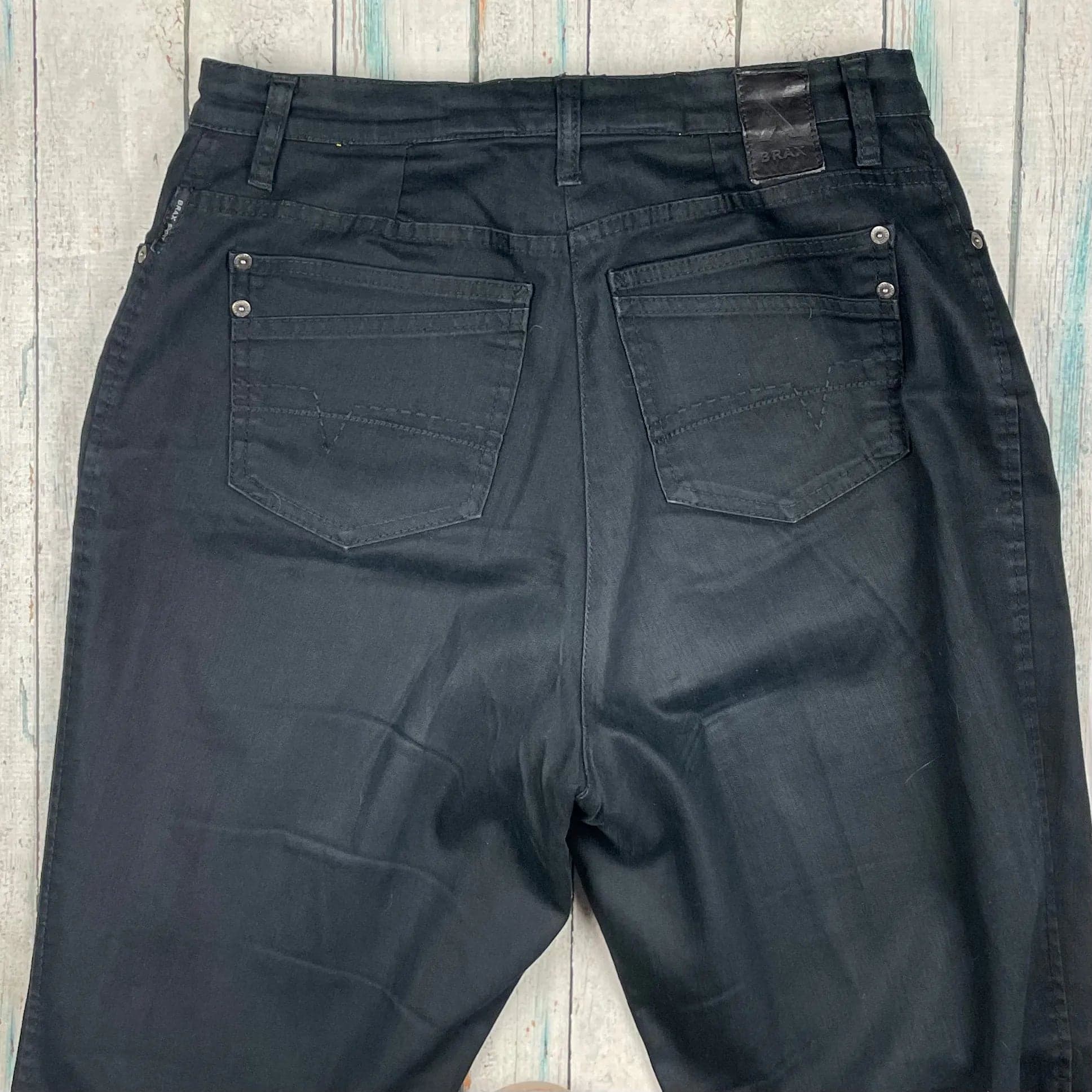 Brax Sport 'Carola' Black Straight Stretch Jeans - Size 34"or 16 — photo 4 of 7