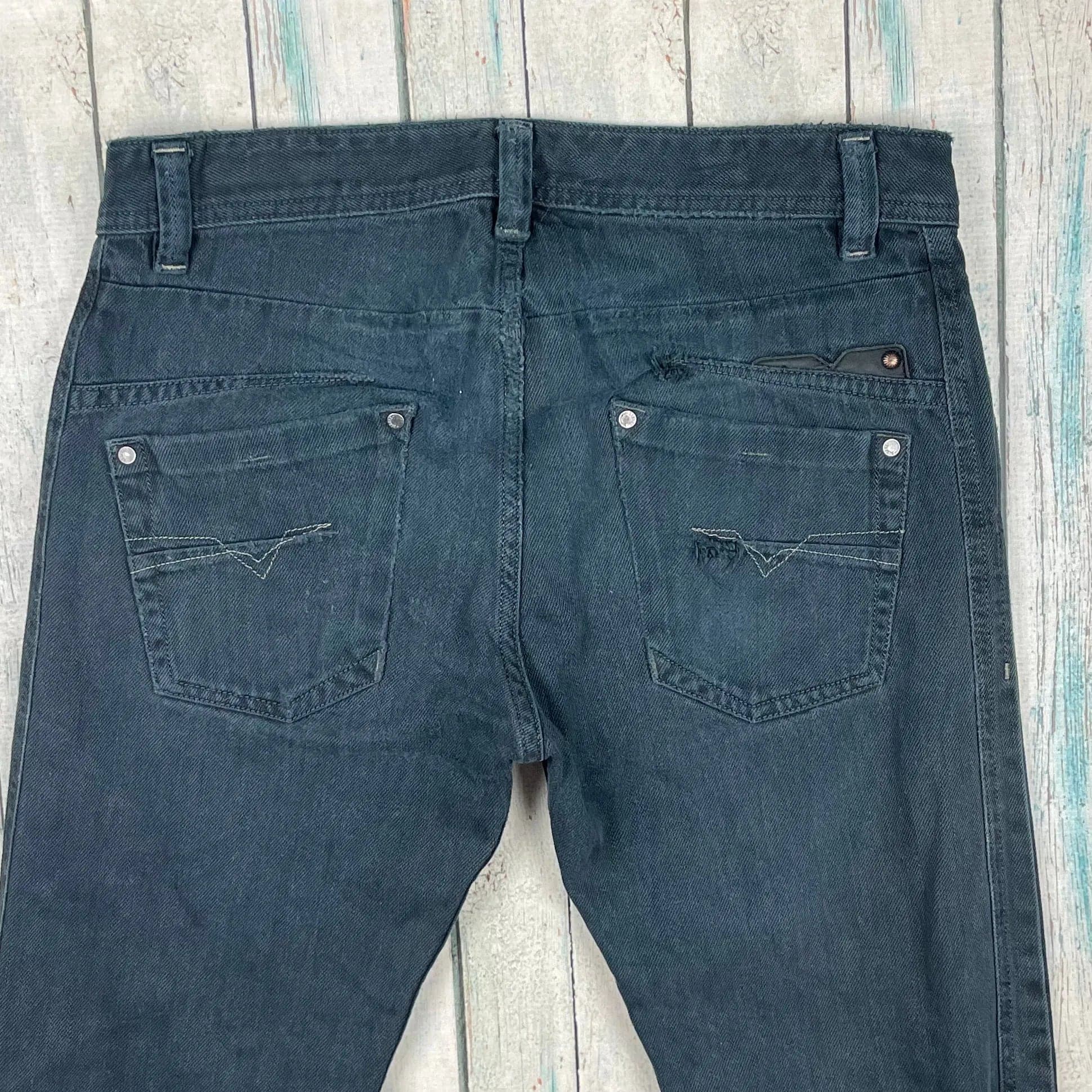 Diesel Mens 'Darron' Antique Wash Blue Jeans - Size 30 — photo 4 of 9