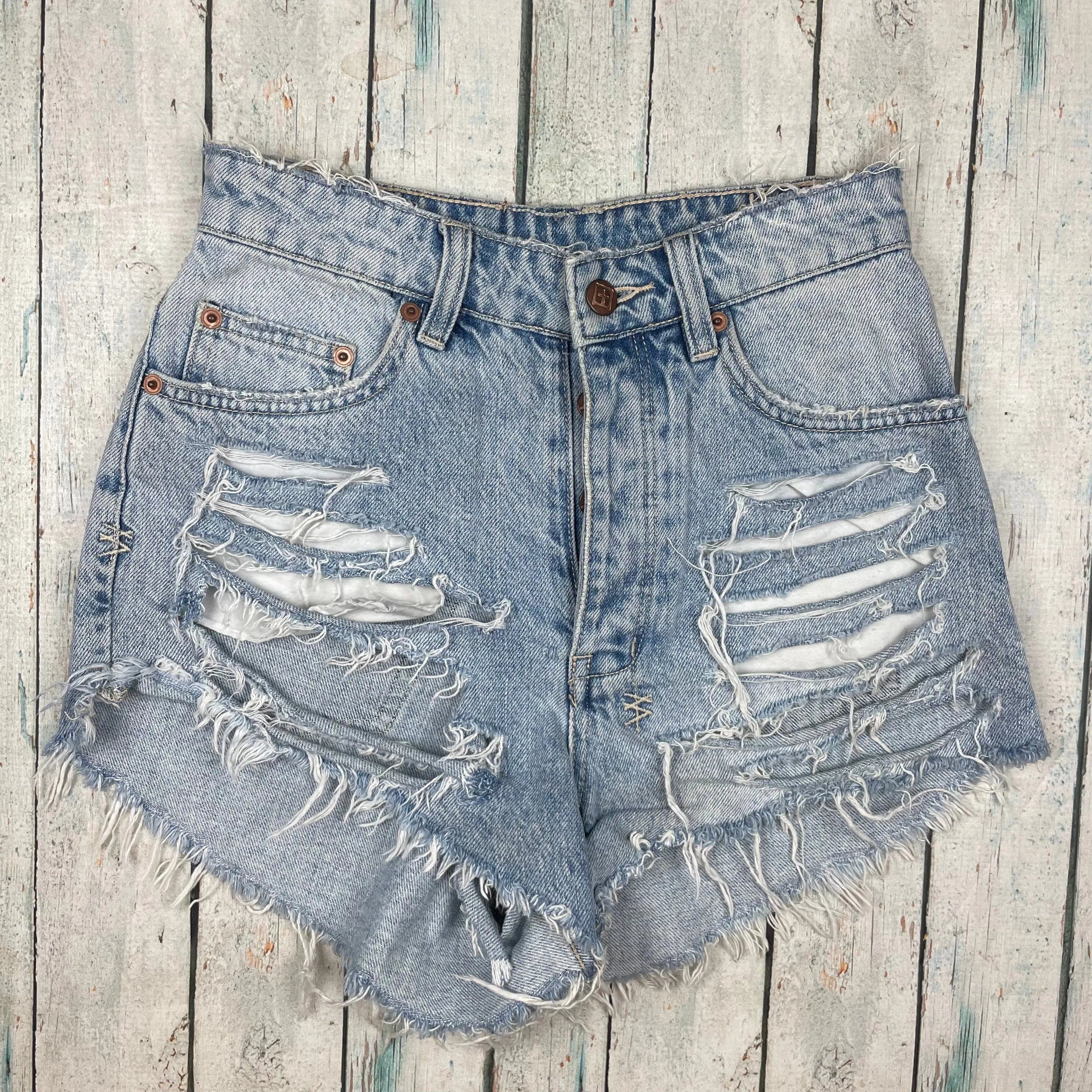 Tsubi 'Boyfriend Ripped Up' Distressed Denim Shorts - Size 23 — photo 5 of 6