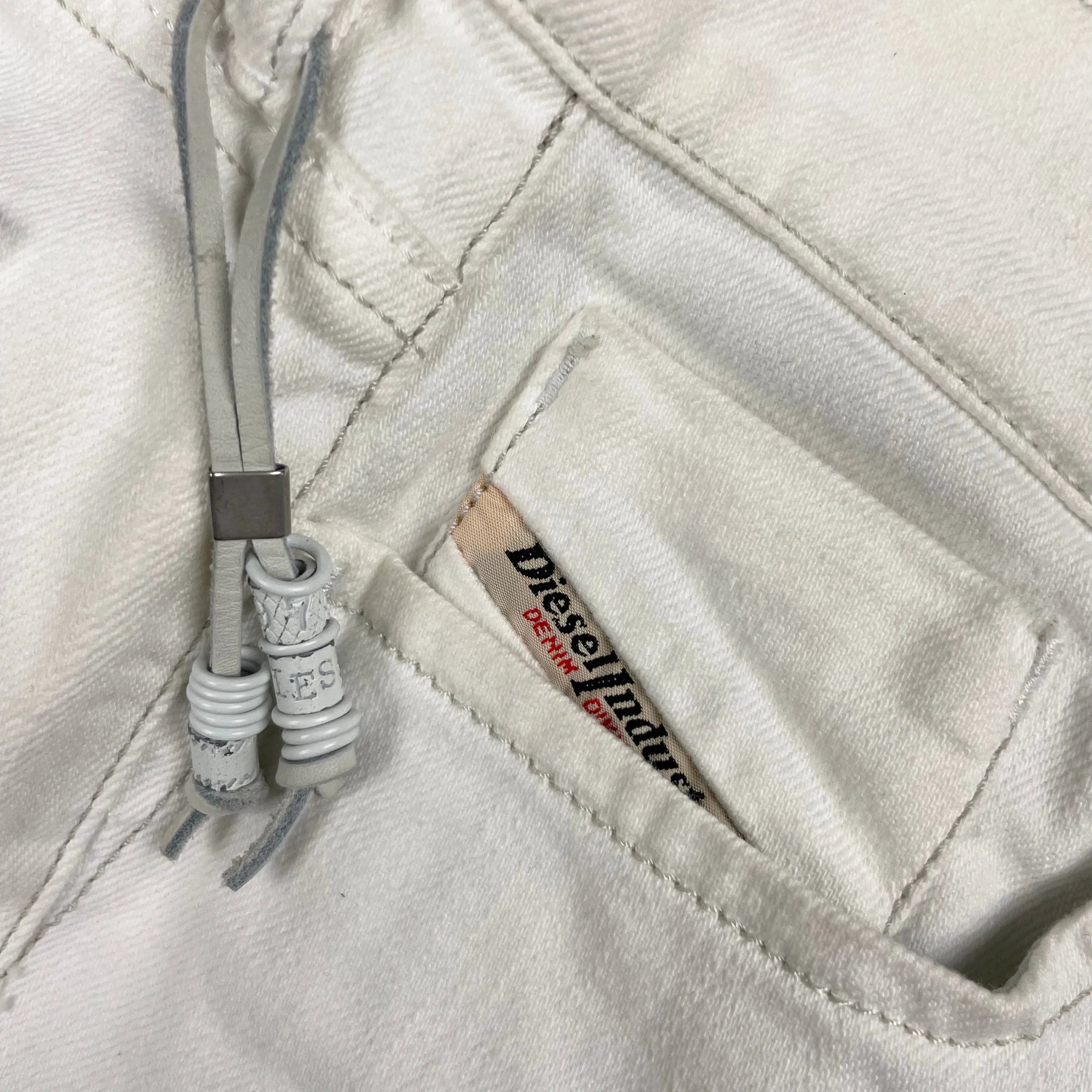 NWT - Diesel 'Liv' Slim Straight White Denim Jeans Size - 25/32 — photo 3 of 8
