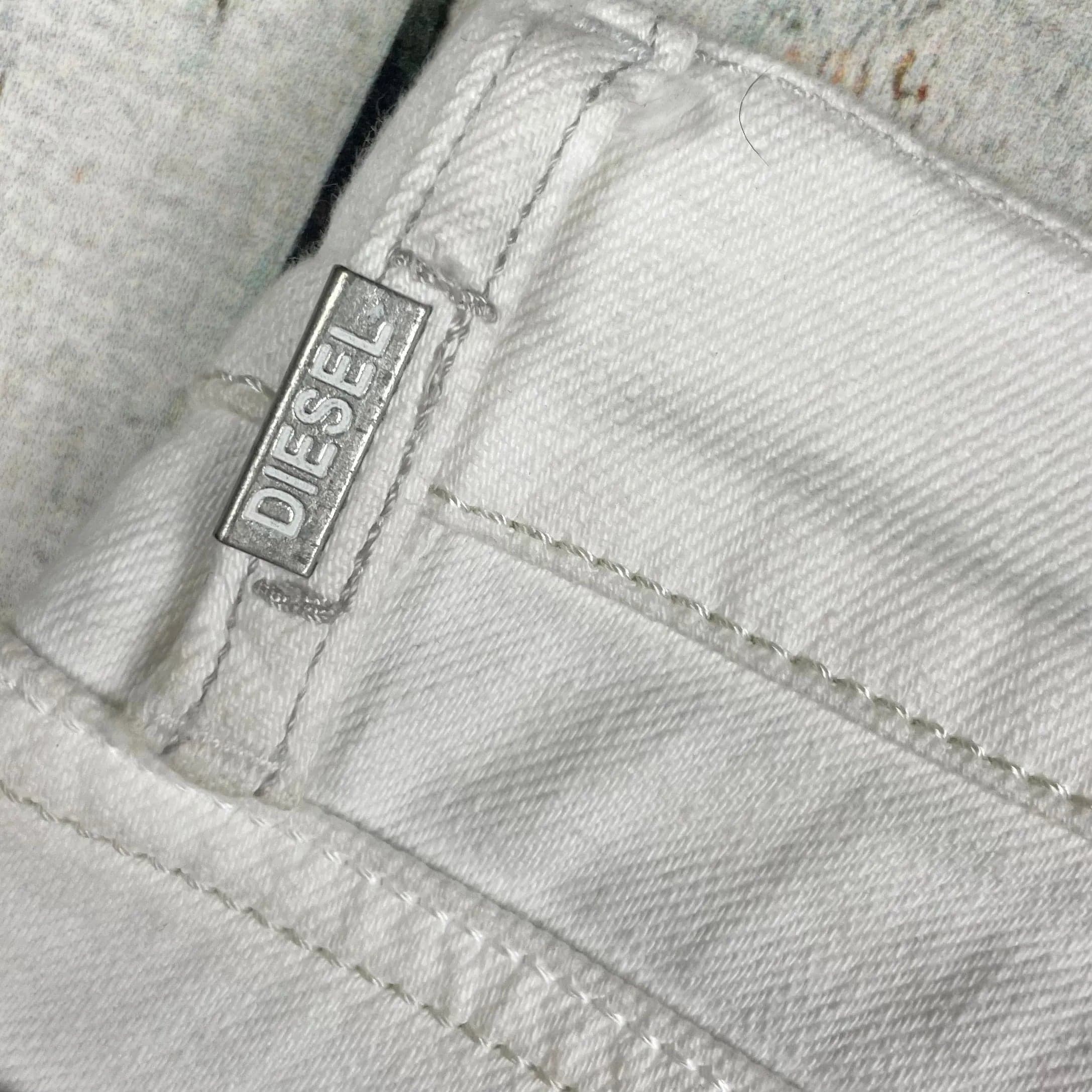 NWT - Diesel 'Liv' Slim Straight White Denim Jeans Size - 25/32 — photo 4 of 8