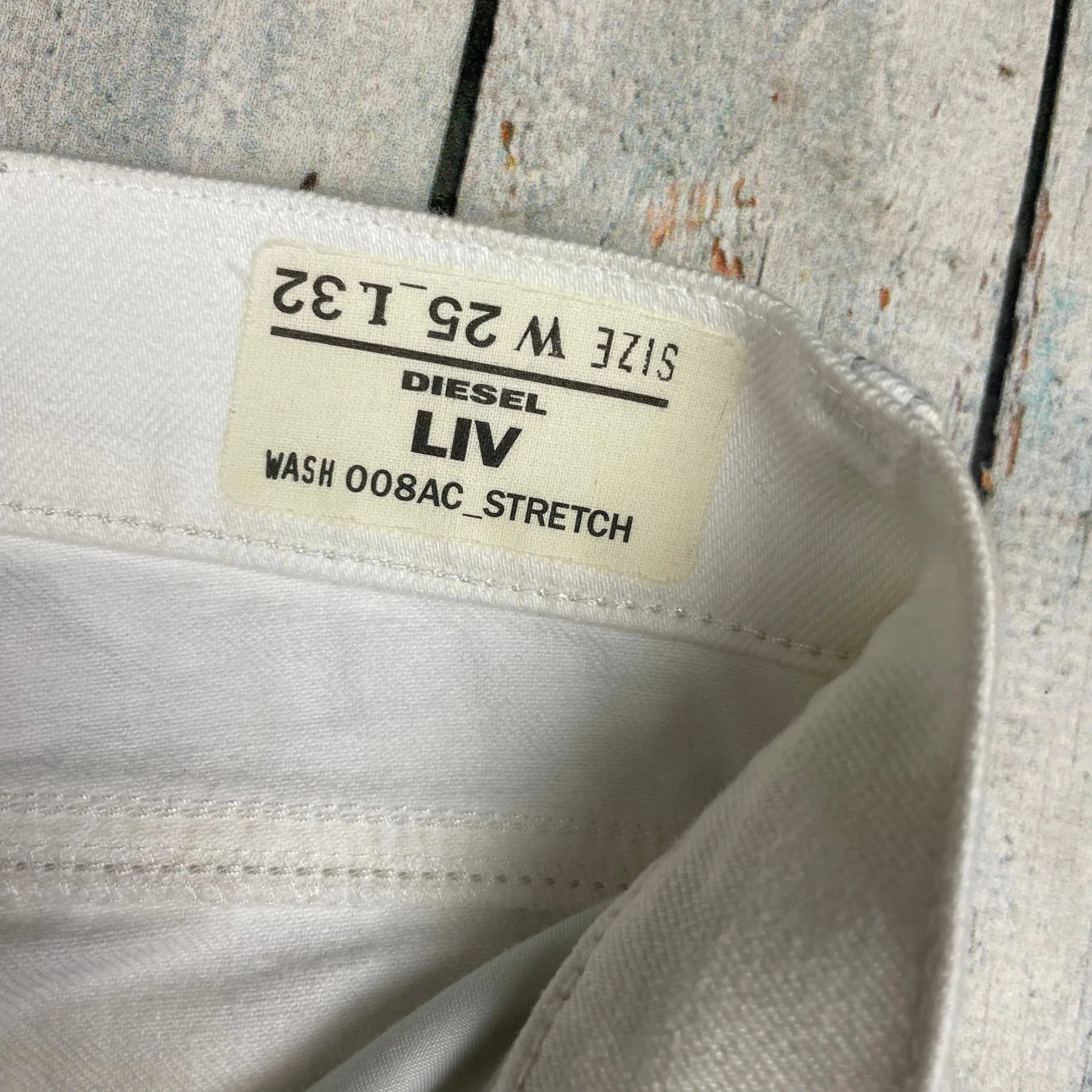 NWT - Diesel 'Liv' Slim Straight White Denim Jeans Size - 25/32 — photo 6 of 8