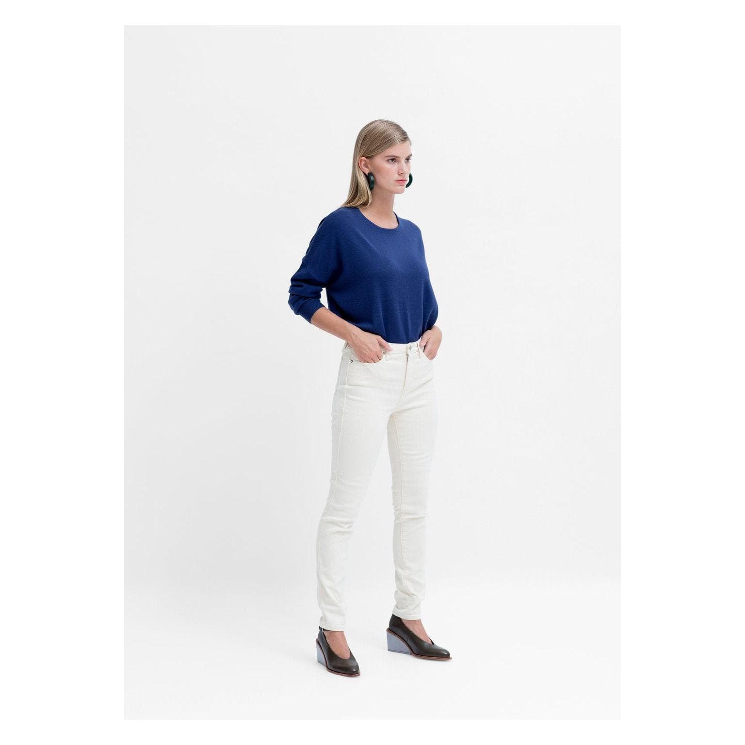 NWT- MIH 'Oslo' White Mid Rise Slim Leg Jeans- Size 28 — photo 10 of 11