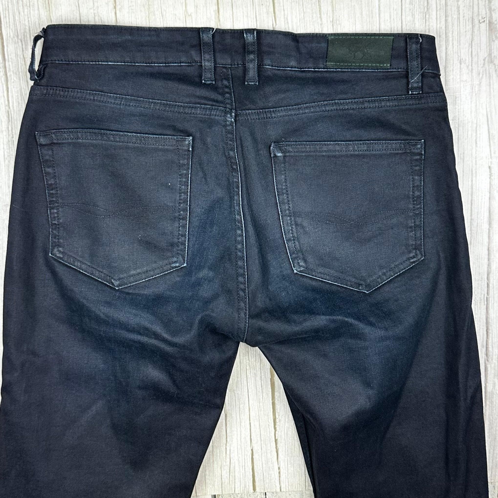 Rodd & Gunn Mens Dark Denim 'Slim Fit' Jeans - Size 32 — photo 4 of 7