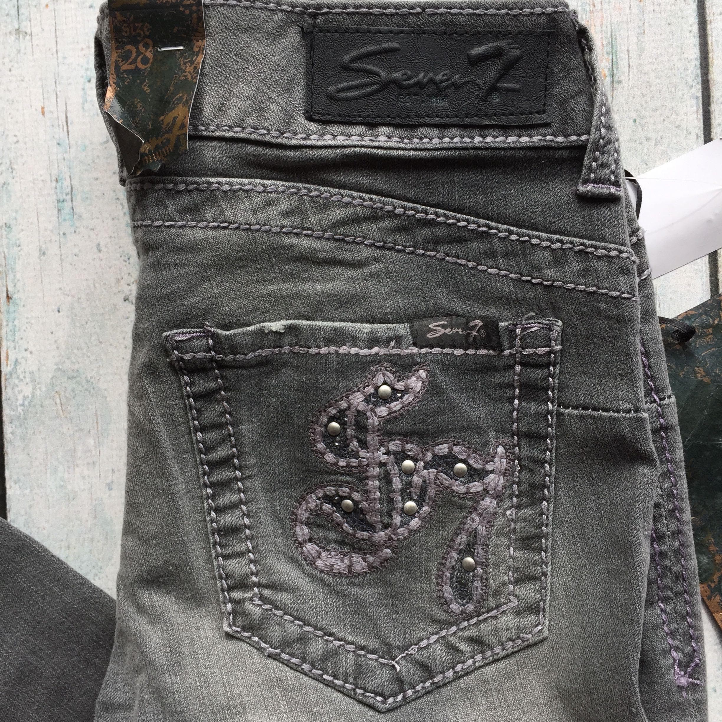 NWT- Seven7 Stretch Grey Denim Jeans Size - 28 — photo 2 of 6