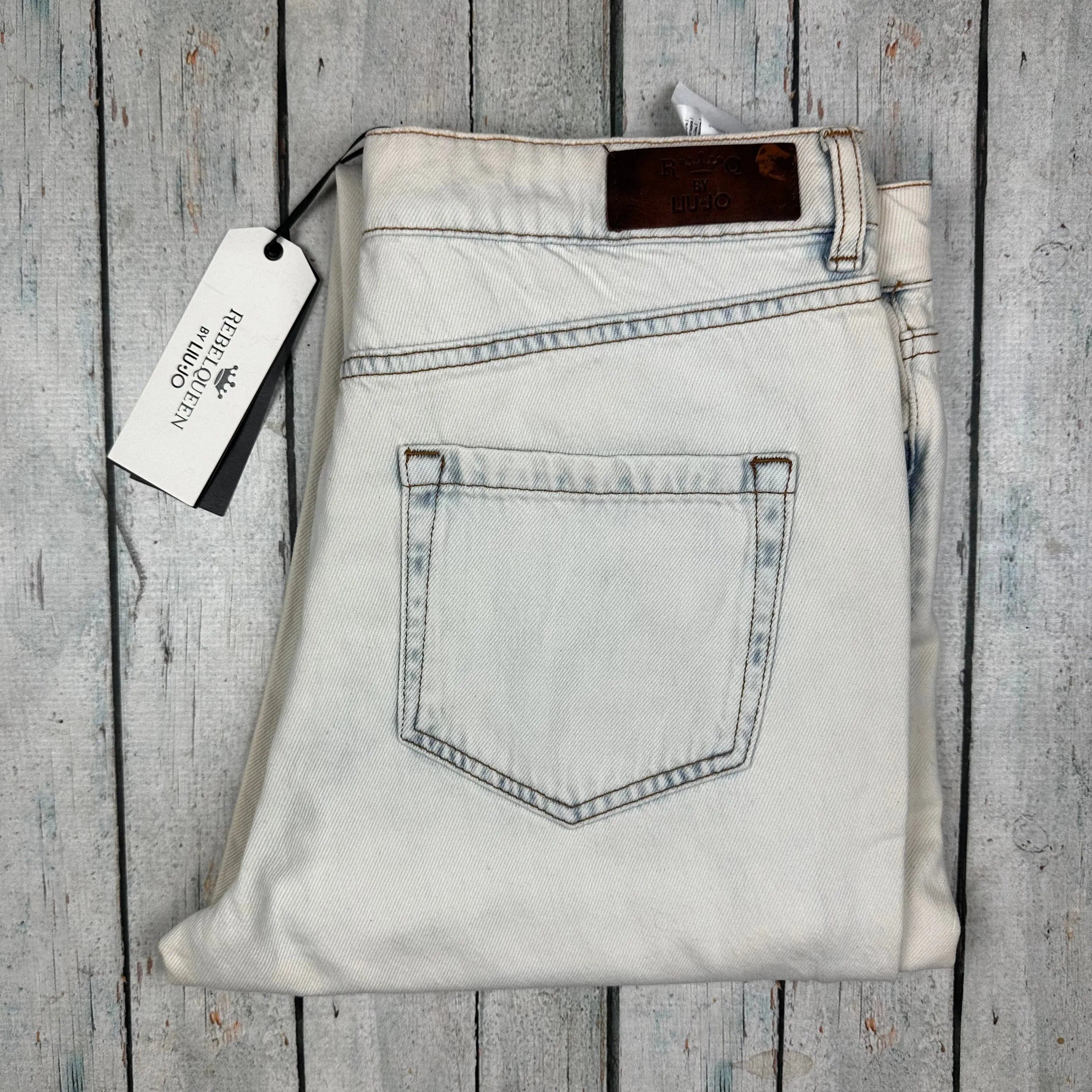 NWT - LUI-JO Italian Bleached 'Lungo' Easy Fit Fit Jeans -Size 30 — photo 2 of 6