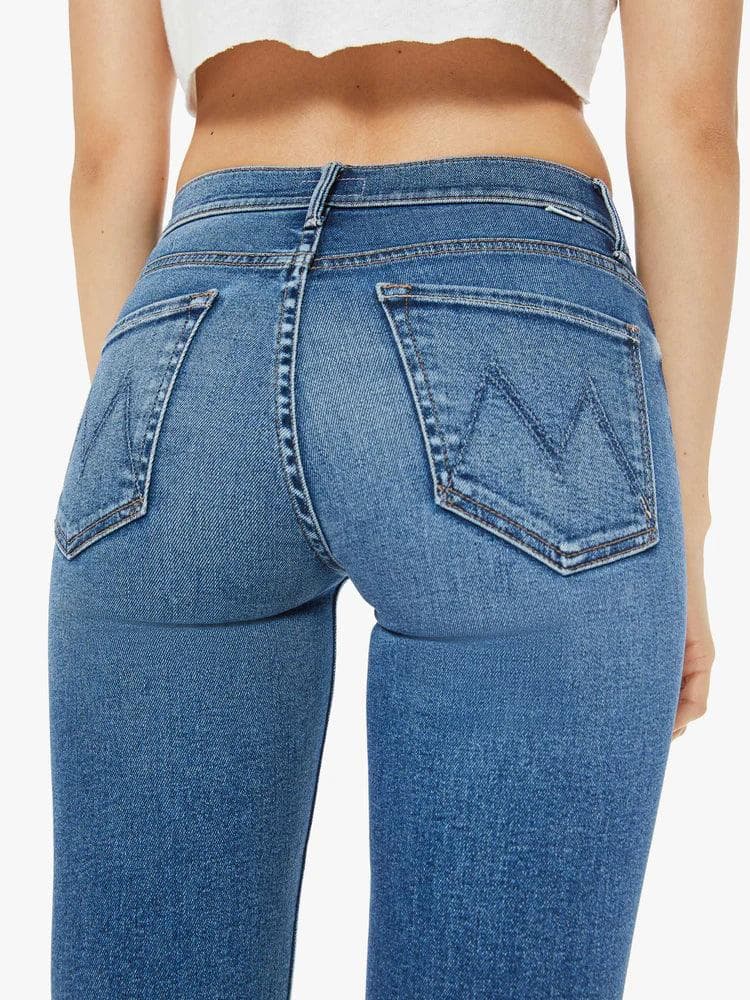 NWT - Mother 'The Mid Rise Dazzler' Flood Fray Jeans - Size 27 — photo 2 of 5
