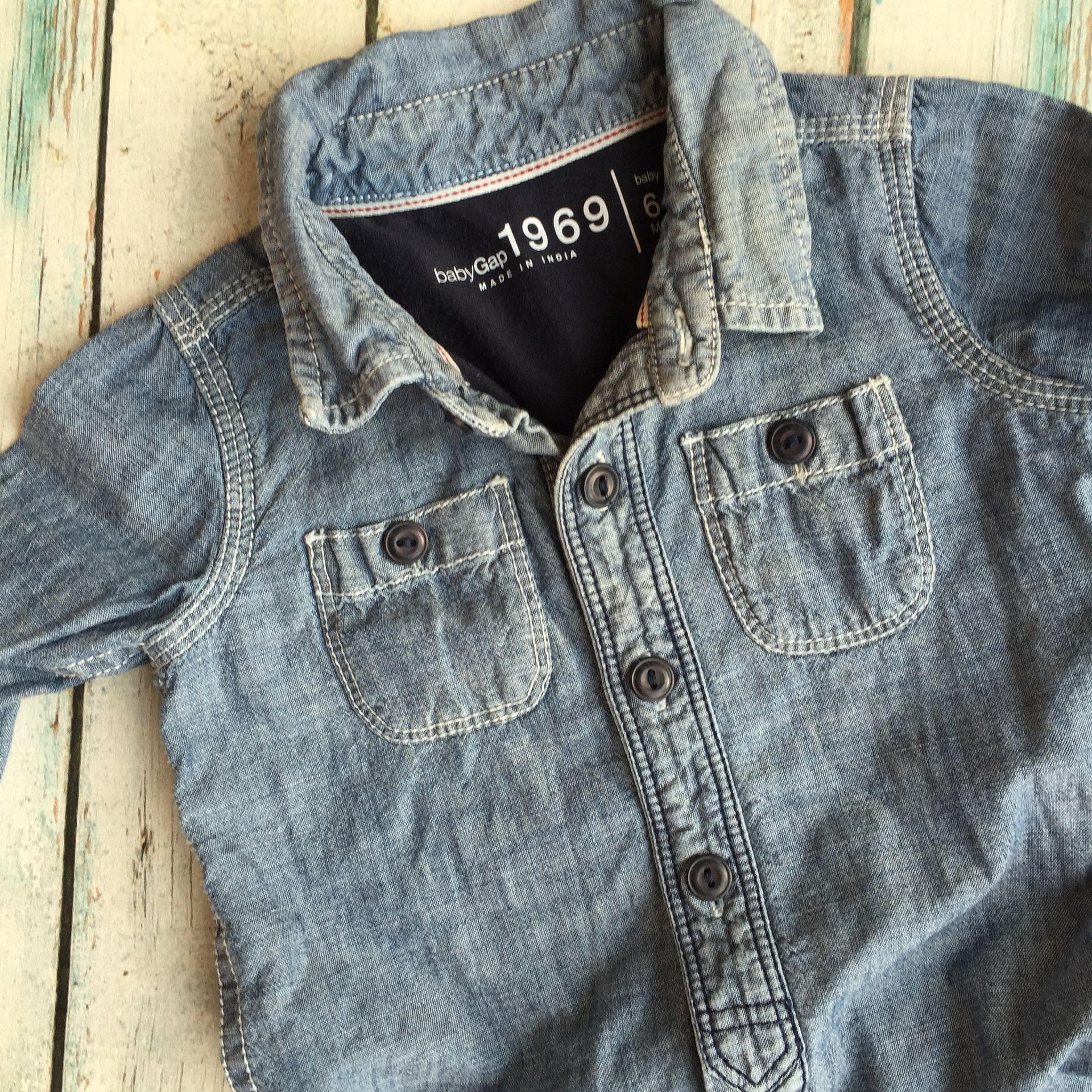 Baby Gap Denim Jumpsuit- Size 6/12M — photo 3 of 7