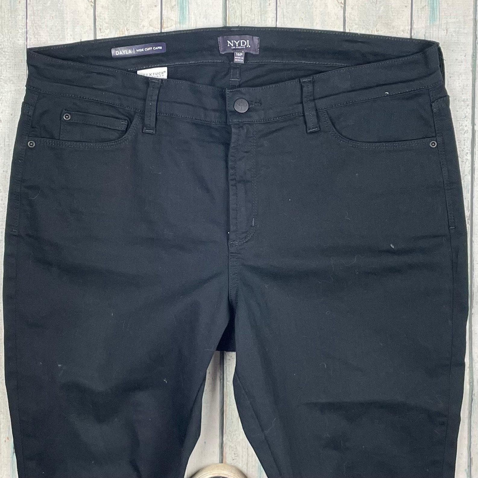 Black Lift & Tuck 'Dayla' NYDJ Wide Cuff Capri Jeans -Size 16 US/ 20AU — photo 2 of 6