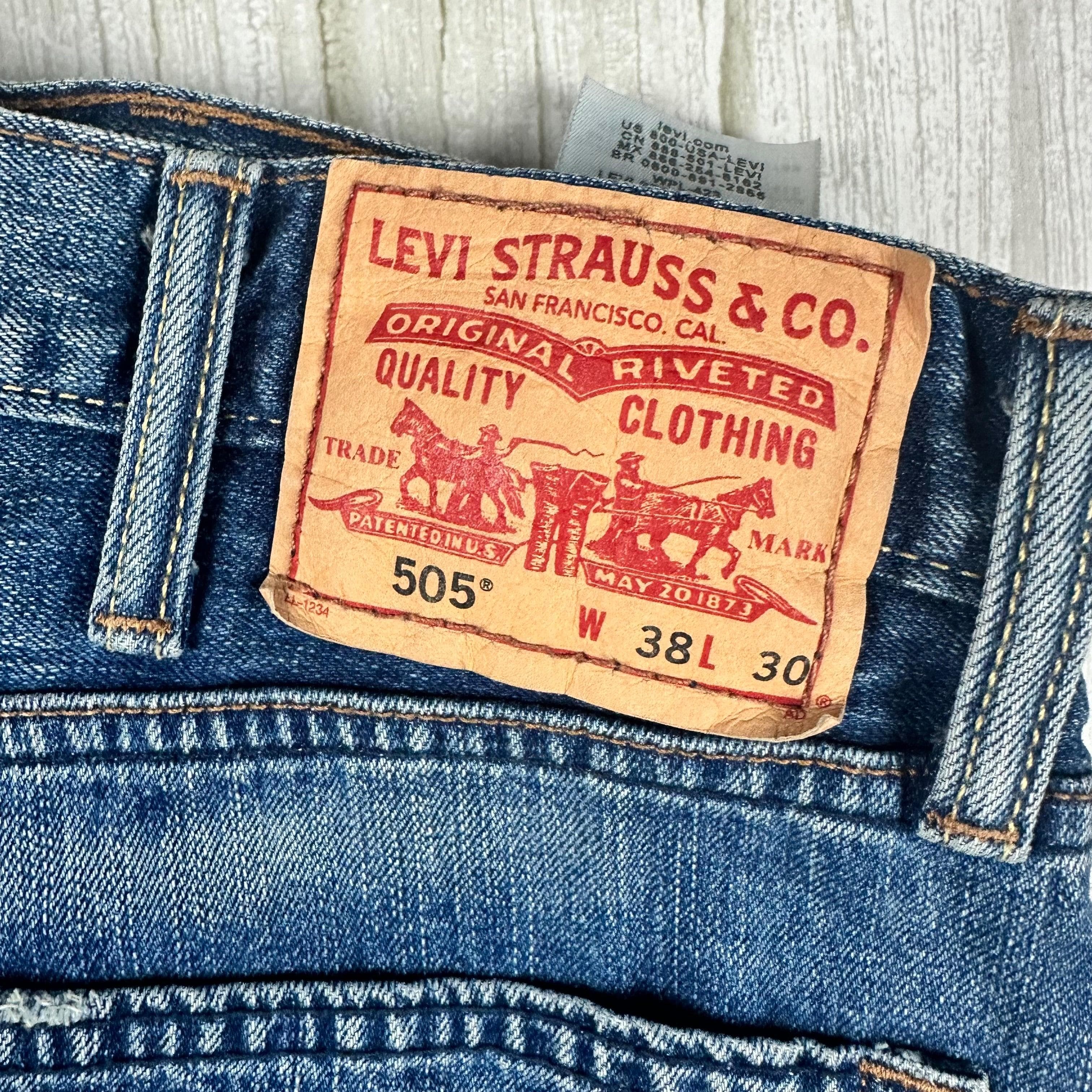 Levis 505 Mid Blue Wash Regular Fit -Size 38/28 — photo 6 of 7