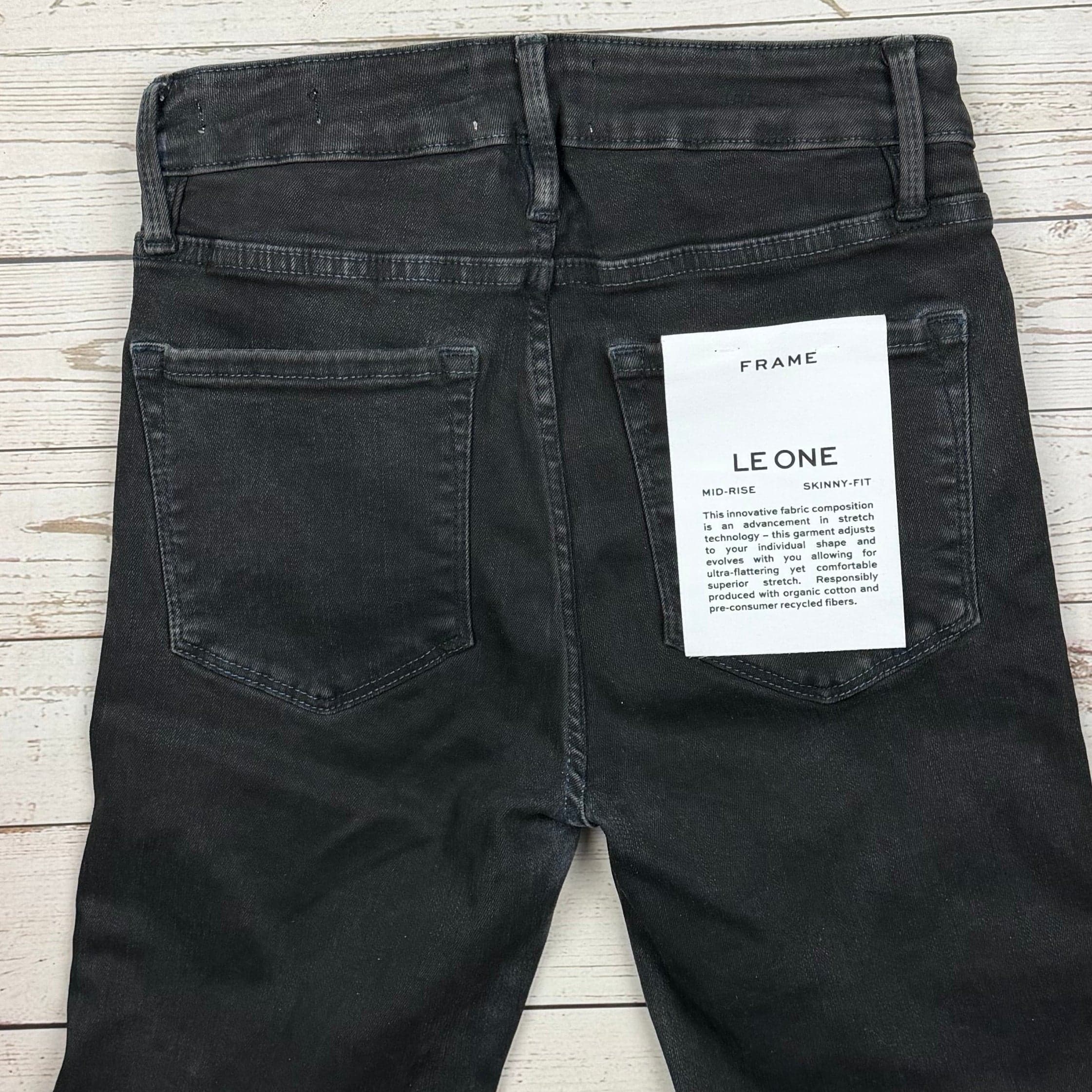 NWT- Frame Denim 'Le One' Mid Rise Black Jeans RRP $425 -Size 6/8 — photo 6 of 8