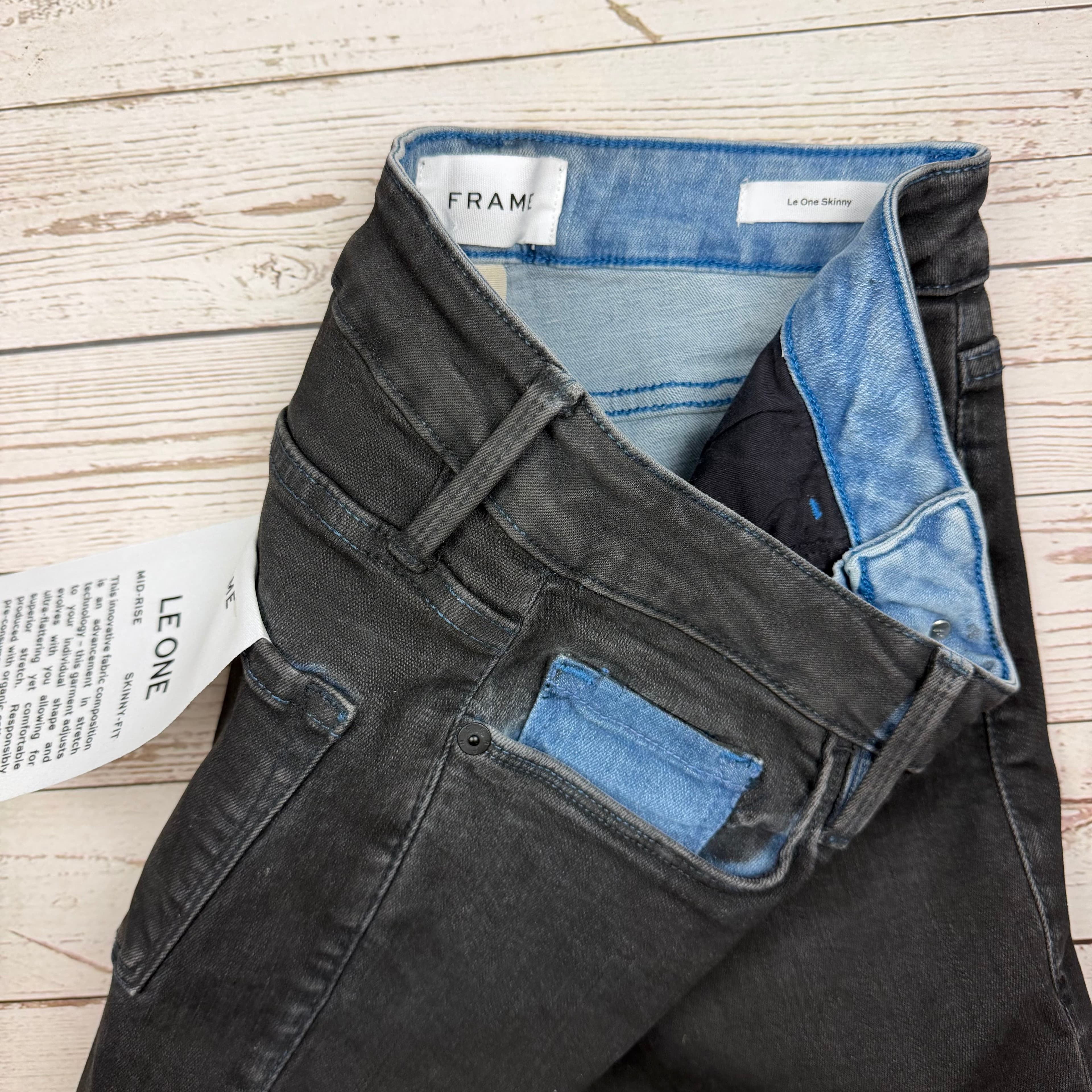 NWT- Frame Denim 'Le One' Mid Rise Black Jeans RRP $425 -Size 6/8 — photo 7 of 8