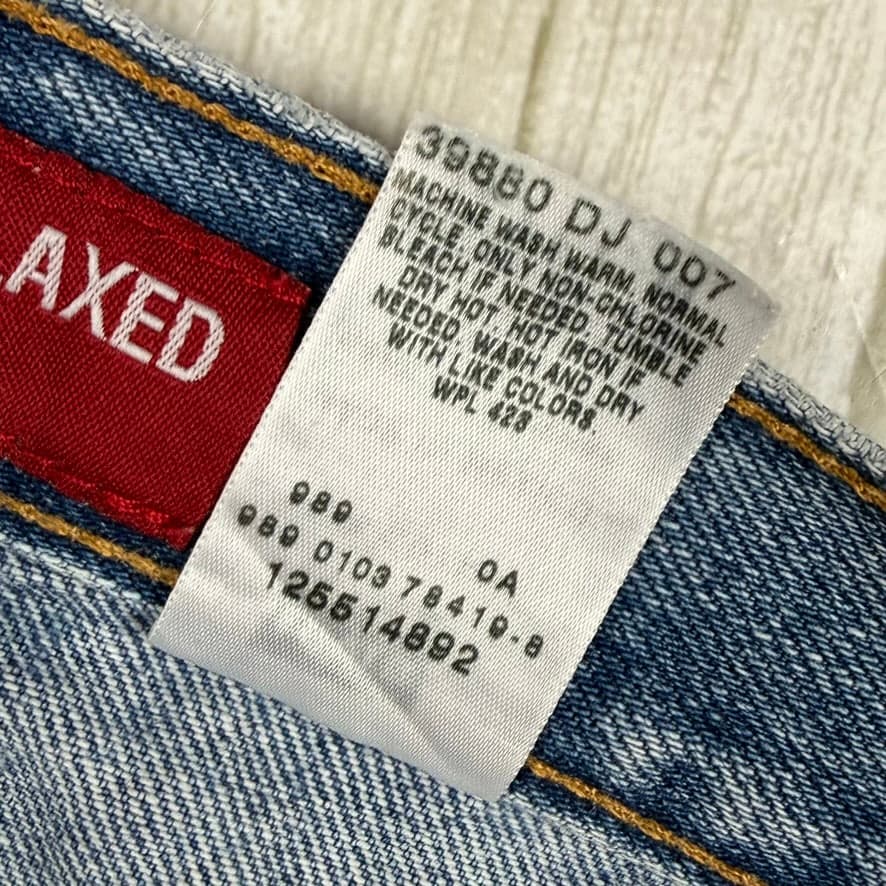 Levis 550's Relaxed Fit Y2K Jeans - Suit Size 10/12 Petite — photo 7 of 9