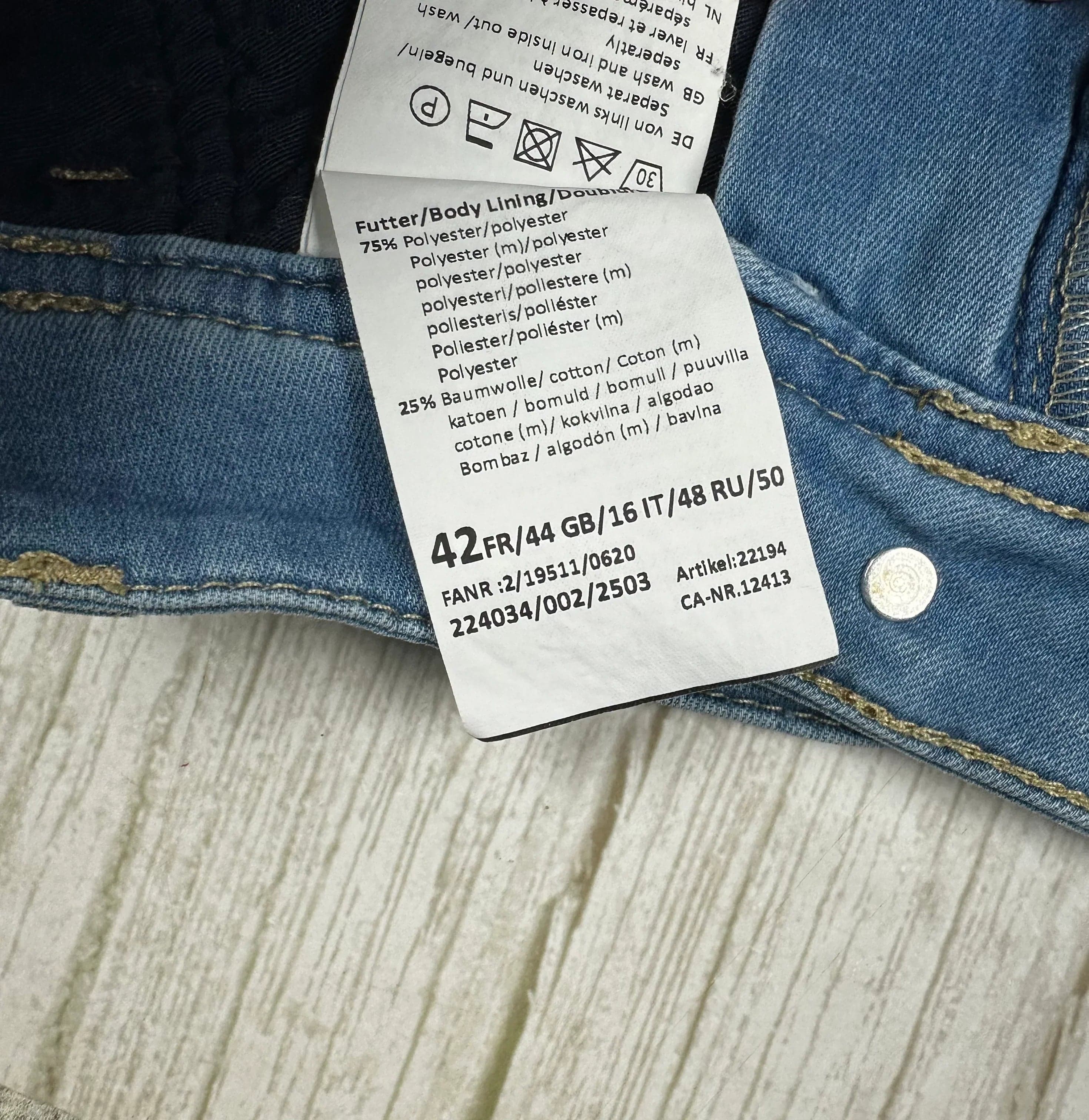 Basler 'Julienne' Mid Slim Crop Jeans - Size 16 — photo 9 of 11