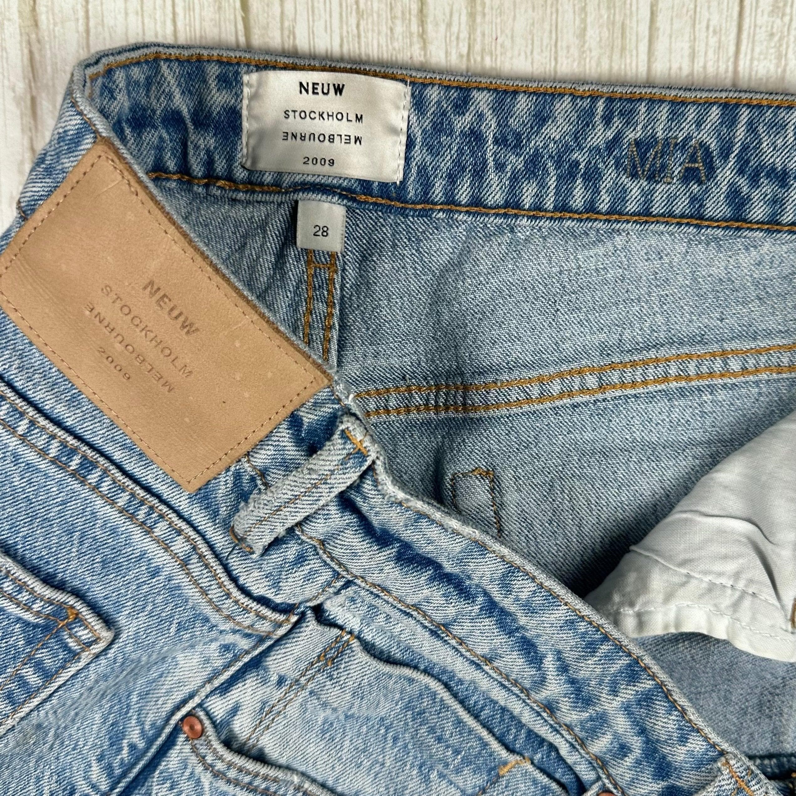 NEUW Ladies 'Mia' Low Rise Straight Leg Jeans - Size 28 — photo 5 of 8