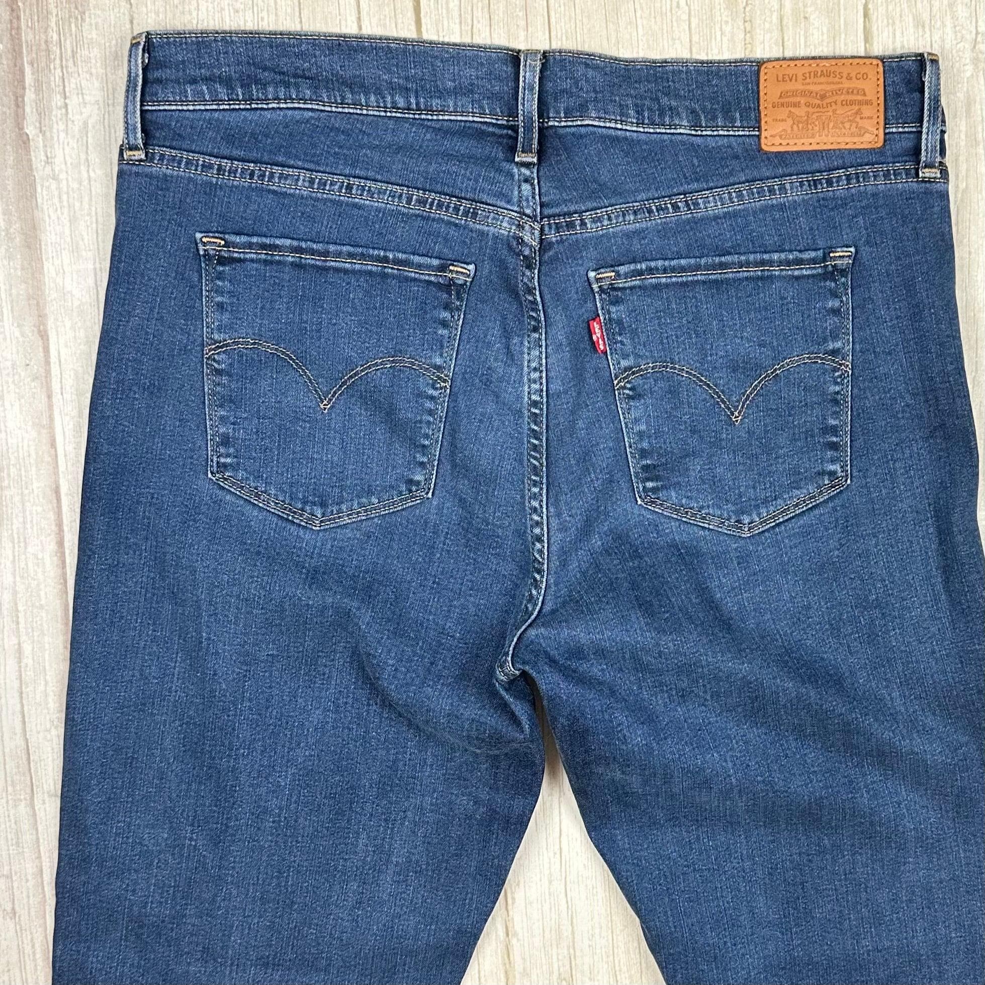 Levis 314 Shaping Ladies Straight Jeans - Size 31 (13AU) — photo 4 of 7