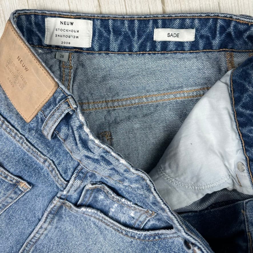 NEUW Ladies 'SADE' Relaxed Cut Off Shorts - Size 28 — photo 3 of 5
