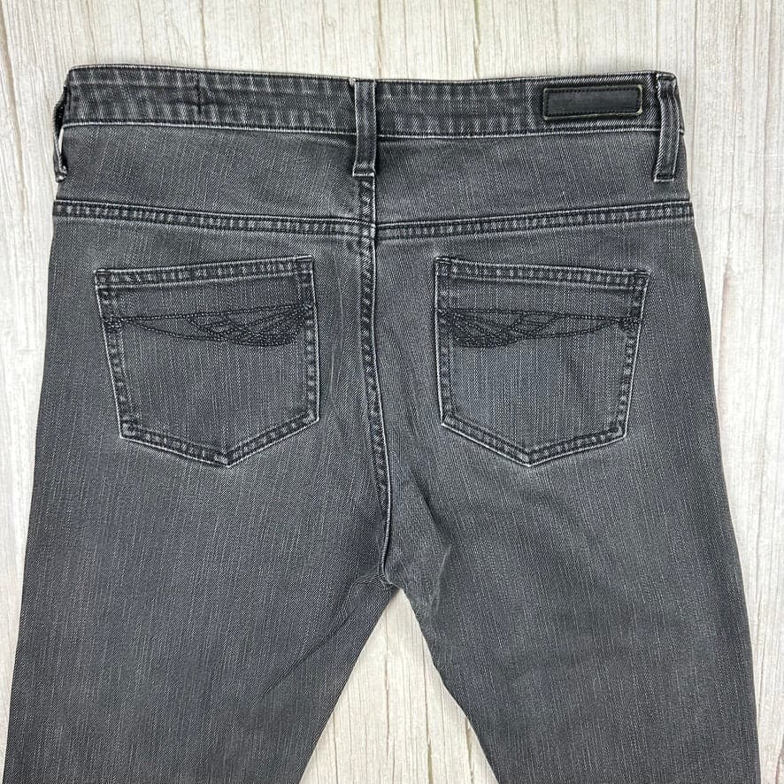 18th Amendment Aussie Made 'Lollobrigida' Straight Fit Jeans- Size 28 — photo 3 of 8