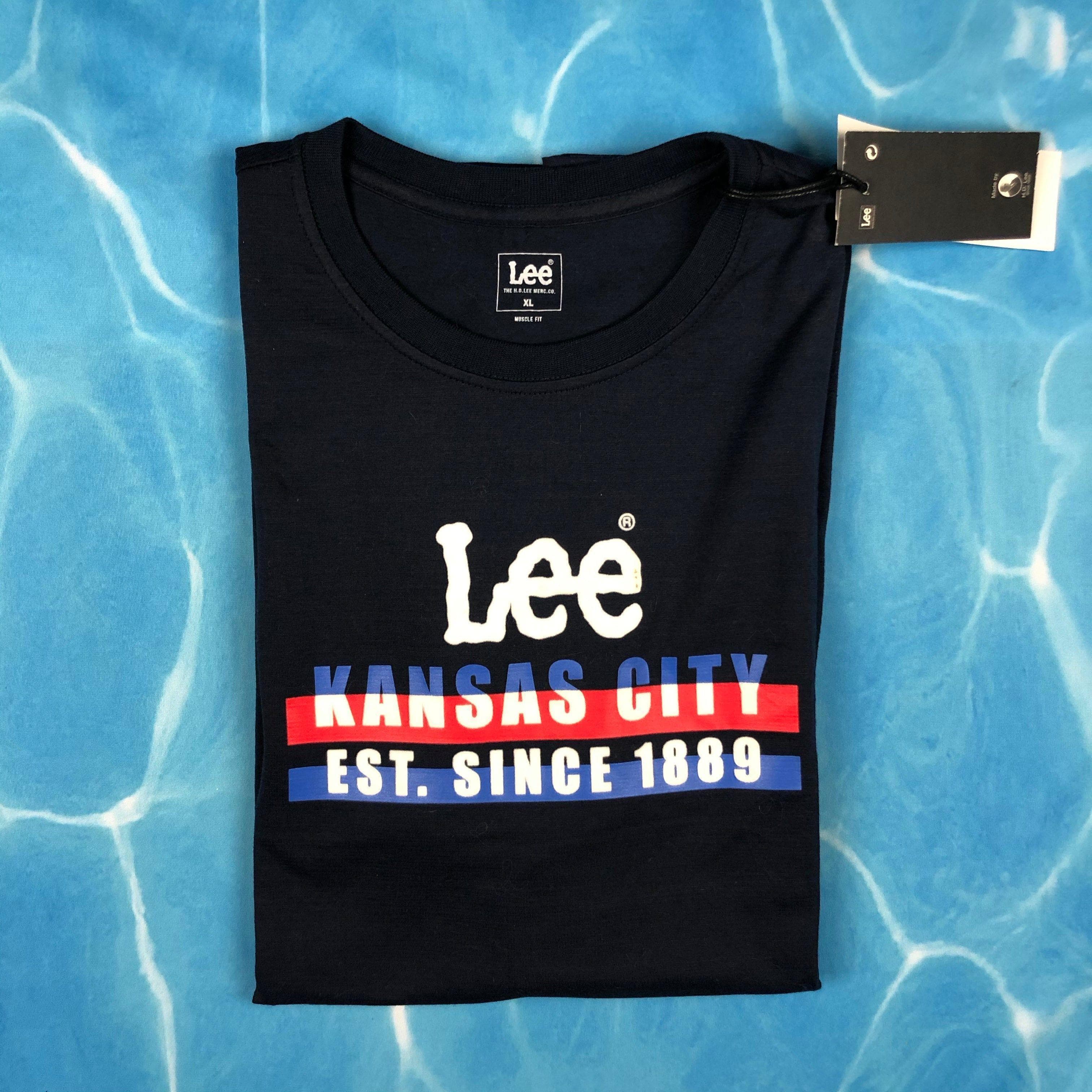 NEW - Classic Lee Jeans Crew Neck Navy Logo T Shirt - Size XL — photo 1 of 3