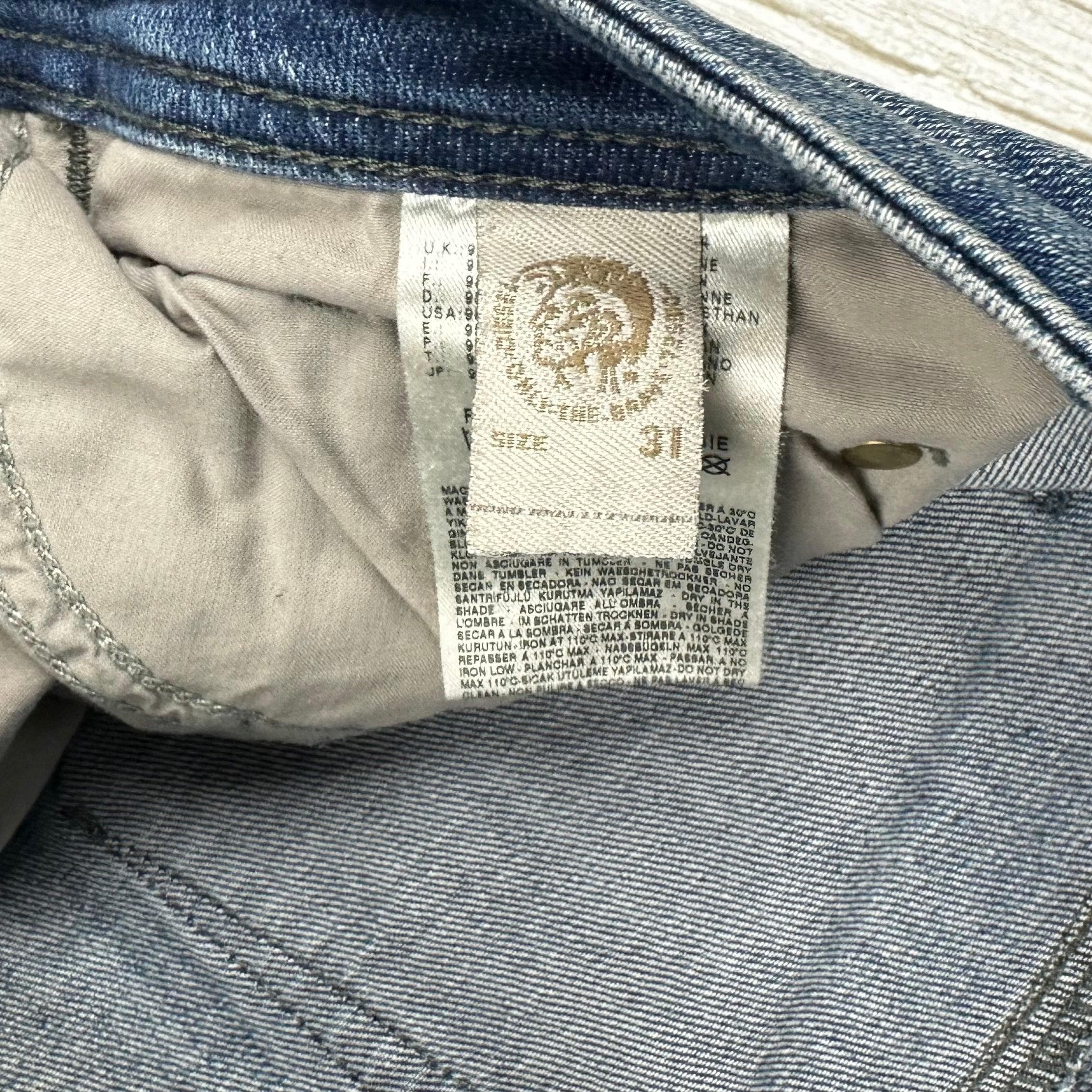 Diesel Denim 'NEWZ' Low Rise Straight Leg Jeans -Size 31 — photo 3 of 8