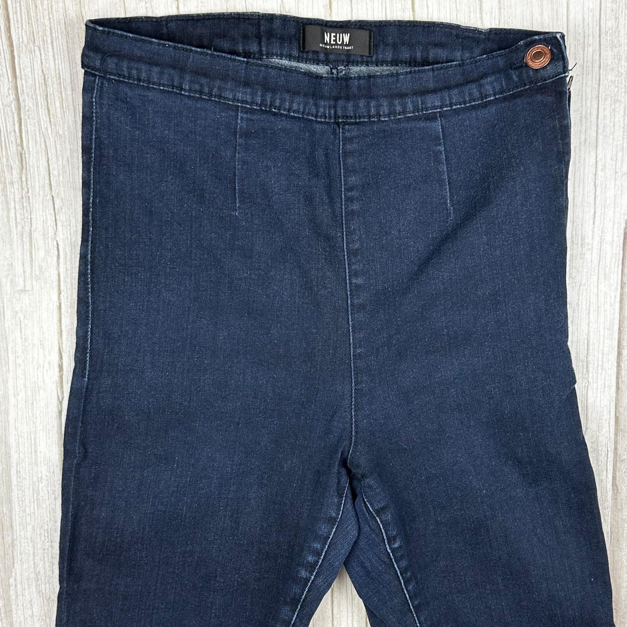 NEUW 'Daisy Jean' Legging Style Ladies Jeans - Size 13 — photo 5 of 7