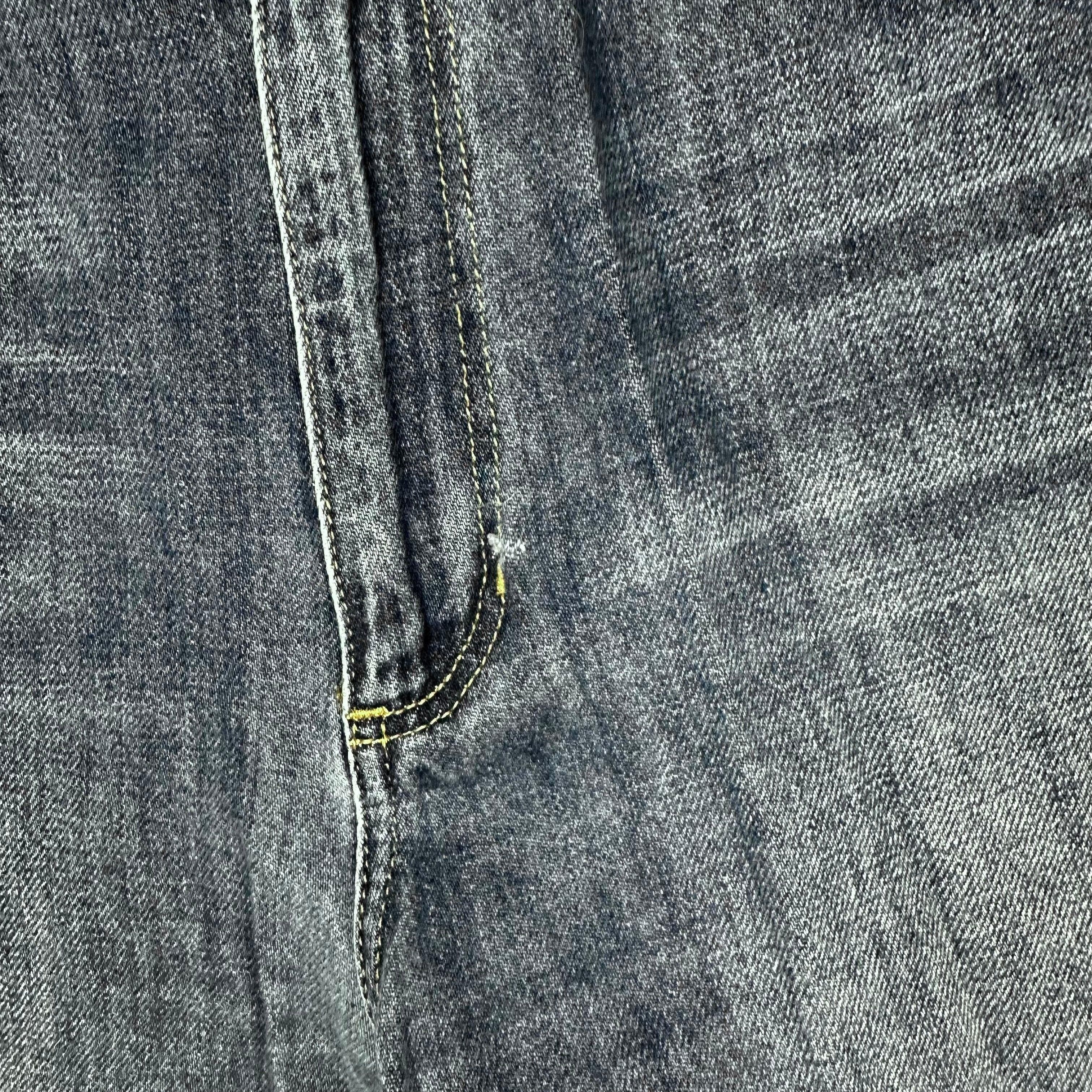 Lee Riders 'Girlfriend' High Rise Shorts - Size 14 — photo 5 of 6
