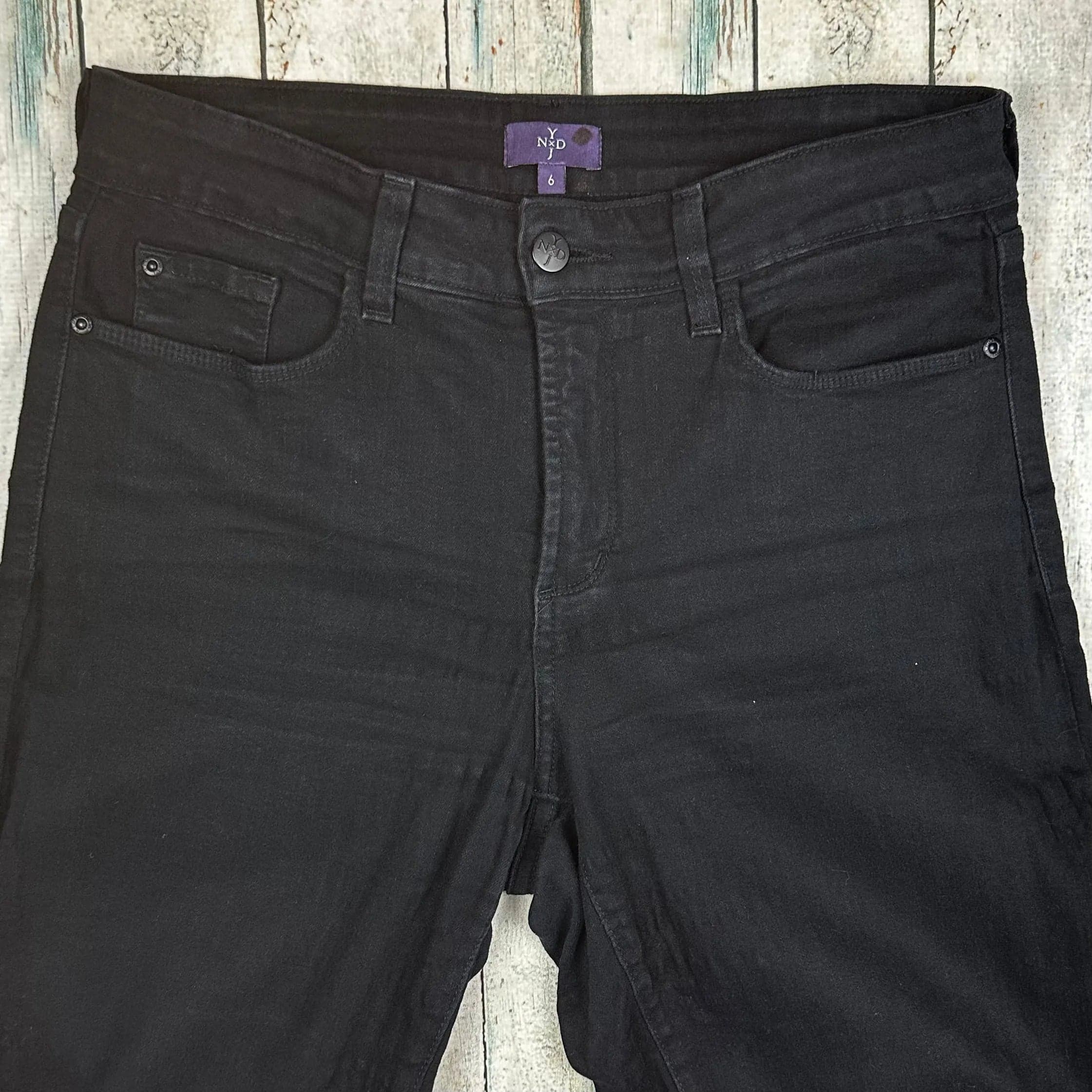 NYDJ - 'Lift & Tuck' Bootcut Jeans -Size 6 US suit 10AU — photo 3 of 6