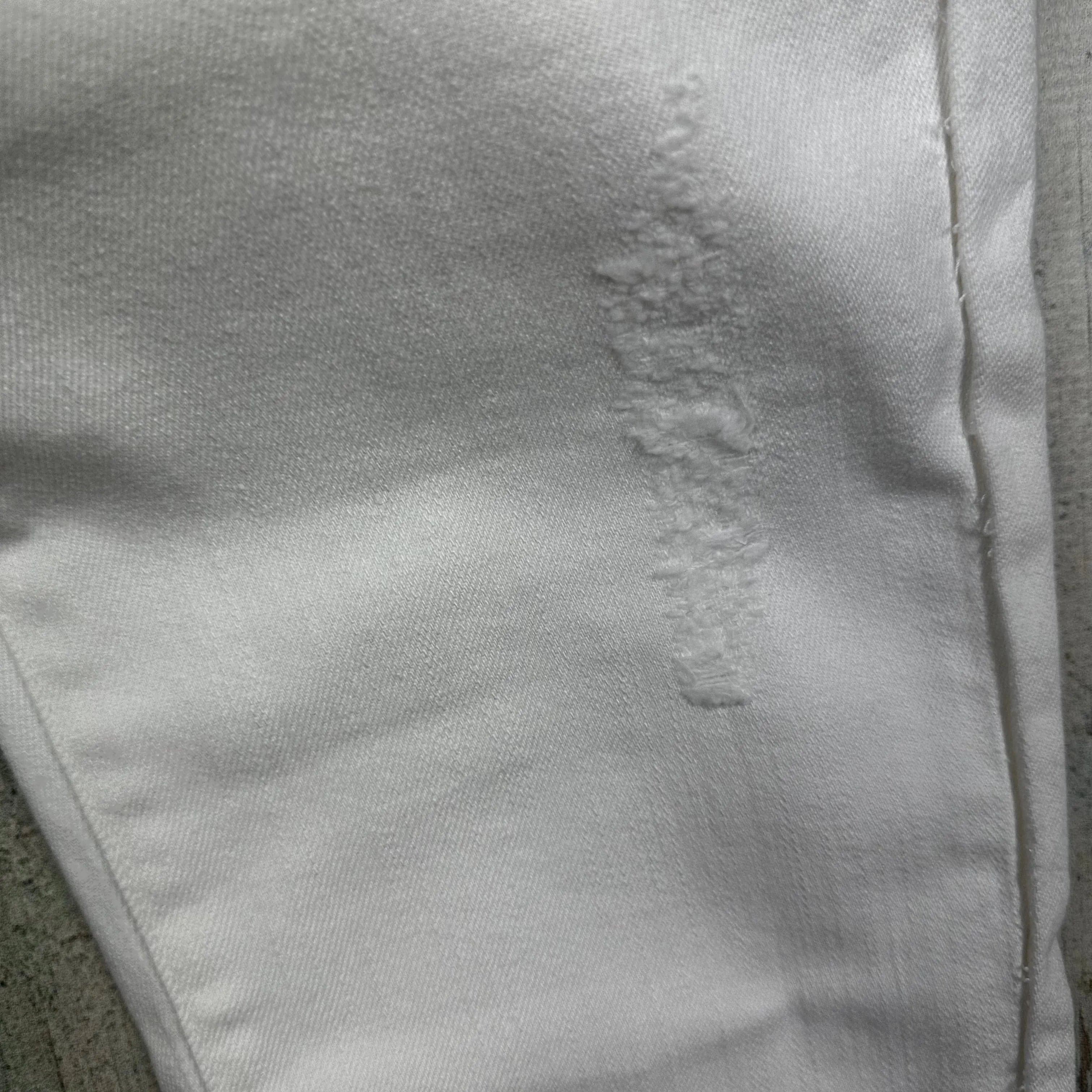 IKKS France Ladies White Slim Fit Jeans- Size 27 — photo 5 of 8