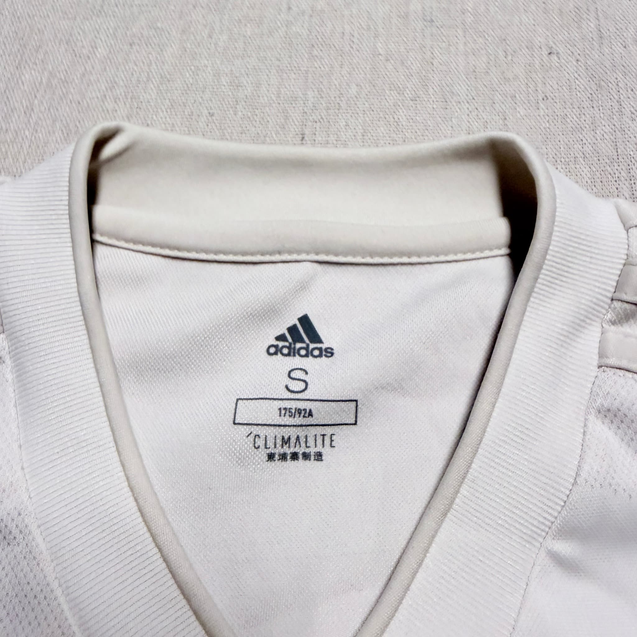 Adidas Juventus 2015-2016 Away Soccer Jersey White Camo Size Small — photo 3 of 7