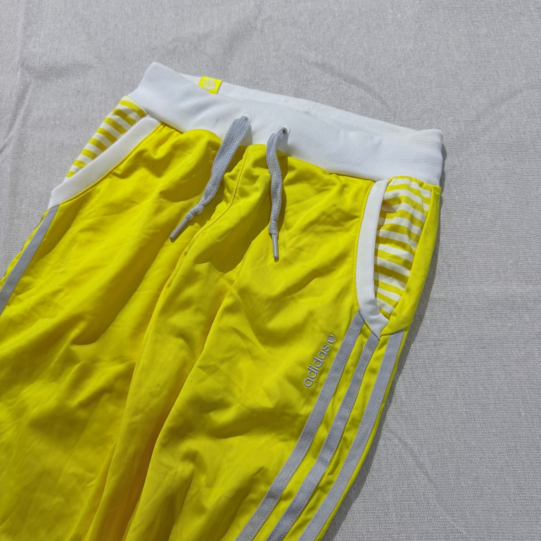 Adidas Neo Label Women's Yellow Track Pants Baggy Vintage 2000s Release Size S — photo 3 of 8