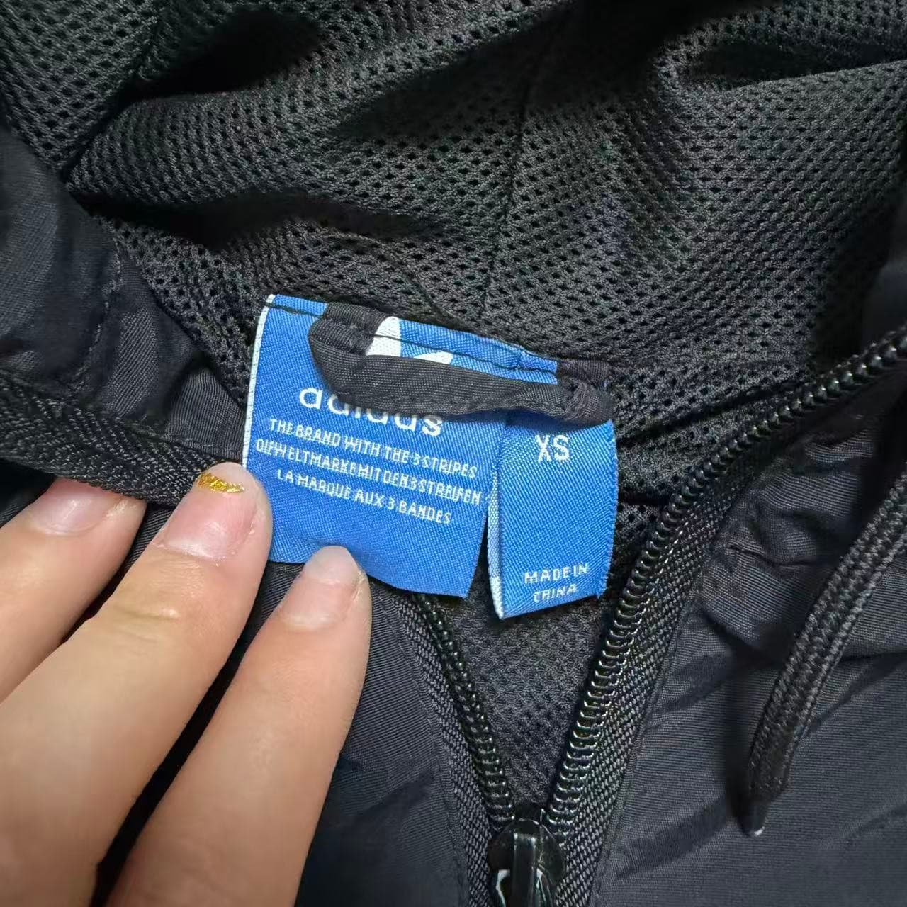 Adidas Originals 3-Stripe Hooded Windbreaker XS — photo 5 of 7