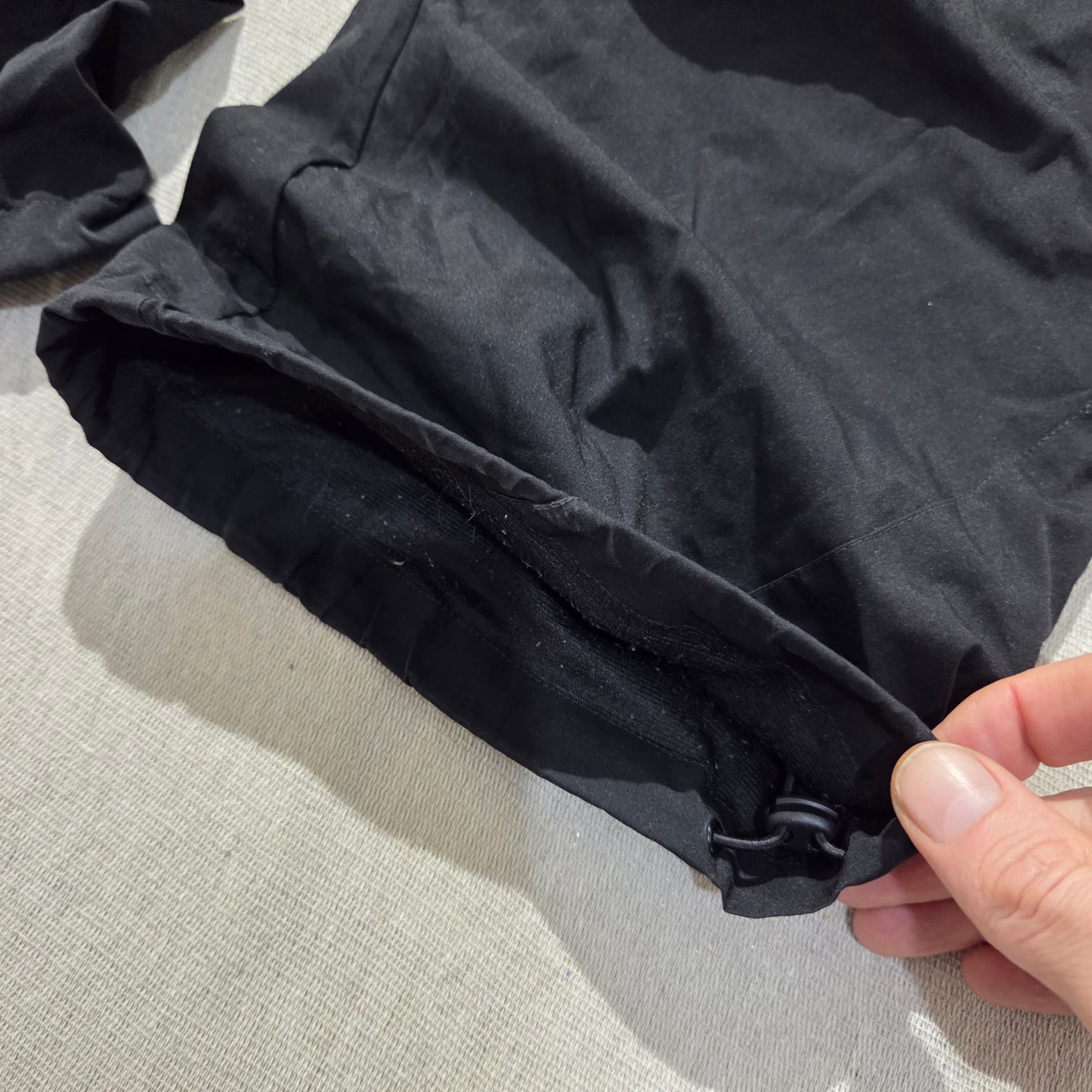 Adidas Vintage Black And Gold Three Stripe Track Pants — photo 2 of 11