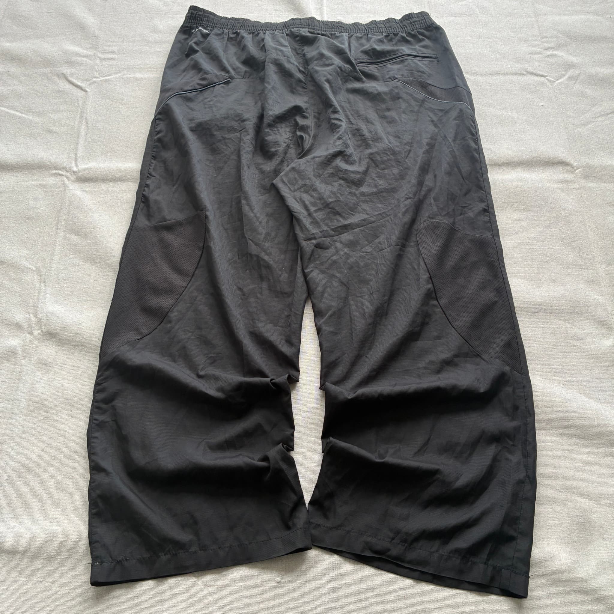 Adidas Vintage Nylon Track Pants Black Baggy 2000s Release — photo 5 of 11