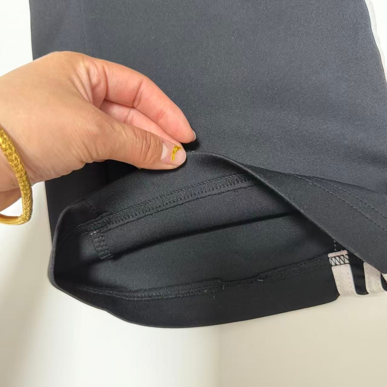 Adidas Women's Black 3-Stripe Flare Yoga Pants L — photo 5 of 10