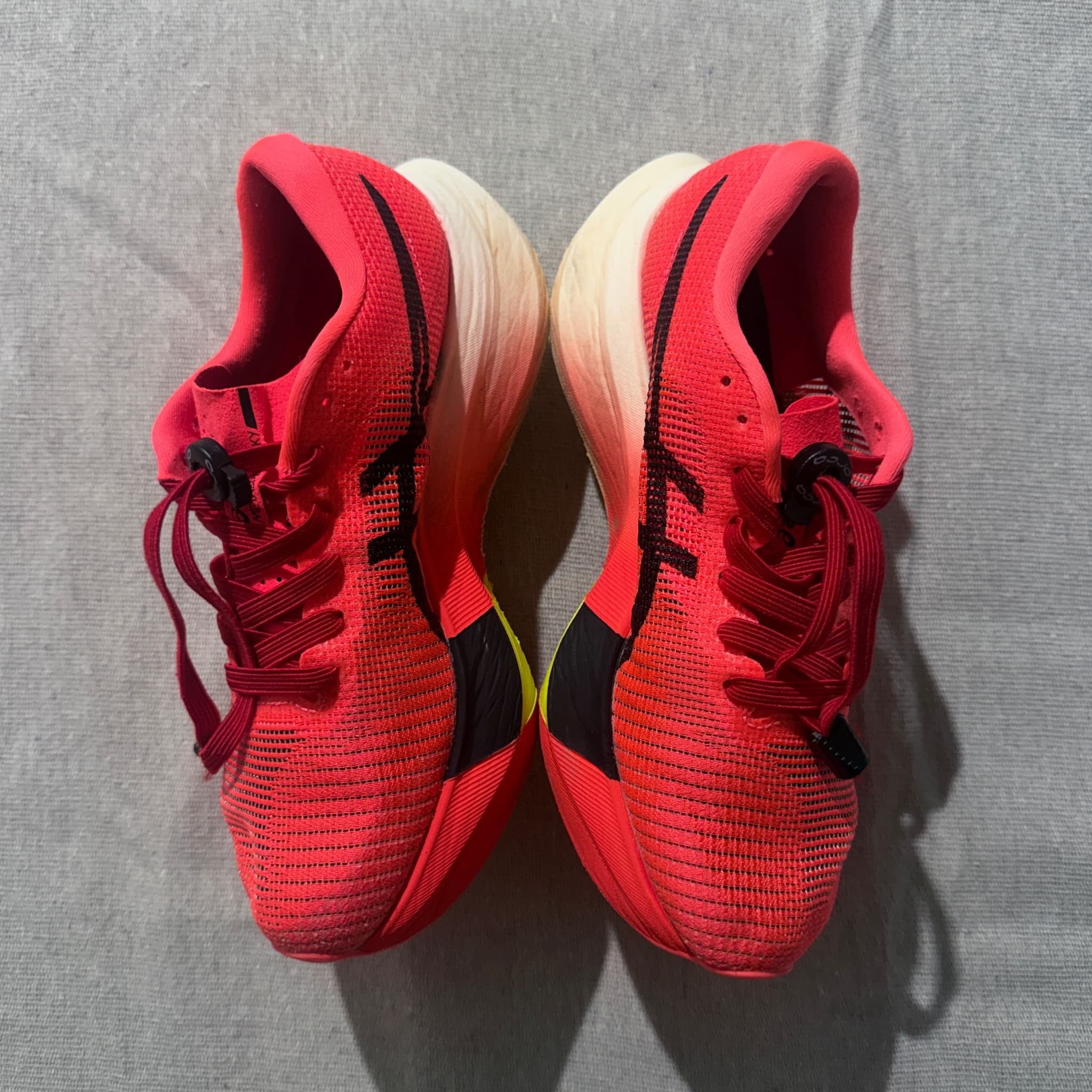 ASICS Metaspeed Sky Paris Running Shoes Red Black Size US 6 — photo 3 of 9