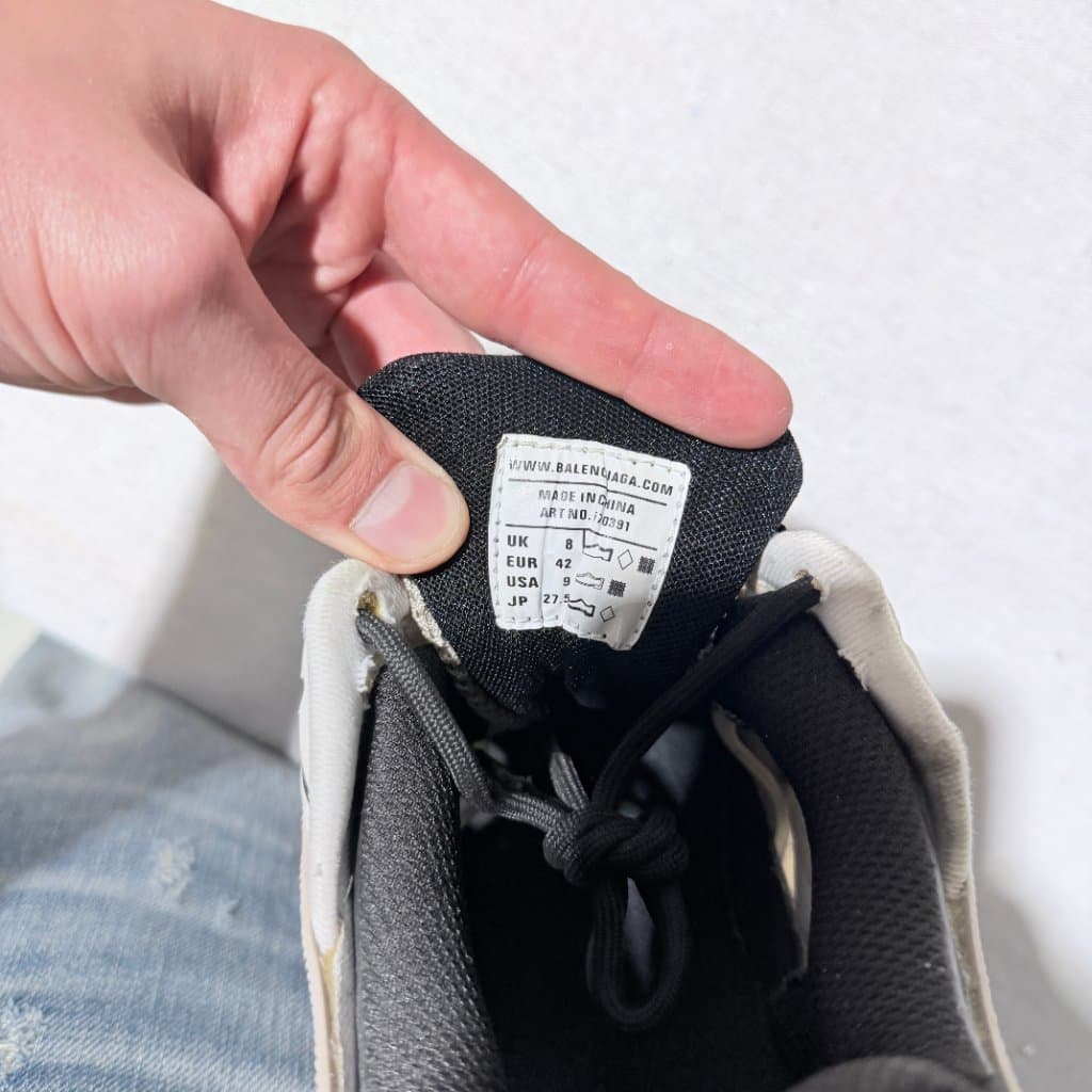 Balenciaga Track.2 Sneakers Beige/Black Size EU 42 / US 9 — photo 6 of 6