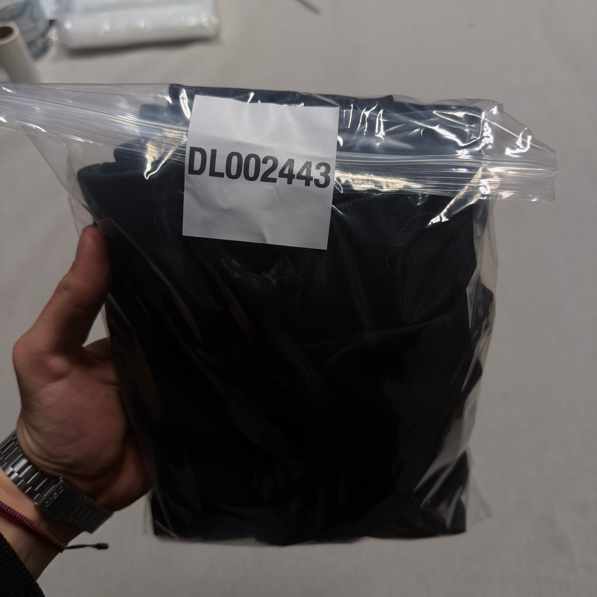 Dolce & Gabbana Bee Crest Embroidered Sweatshorts Black Size 52 — photo 8 of 9