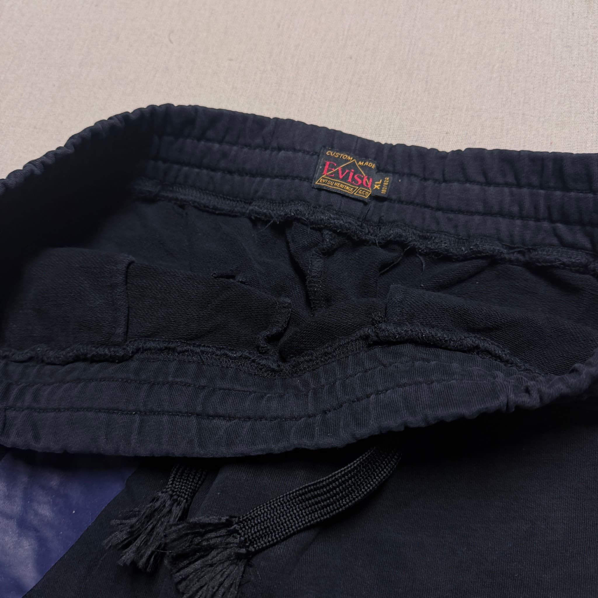 Evisu Black Sweat Shorts With Large Logo Print Men's Size XL — photo 3 of 7