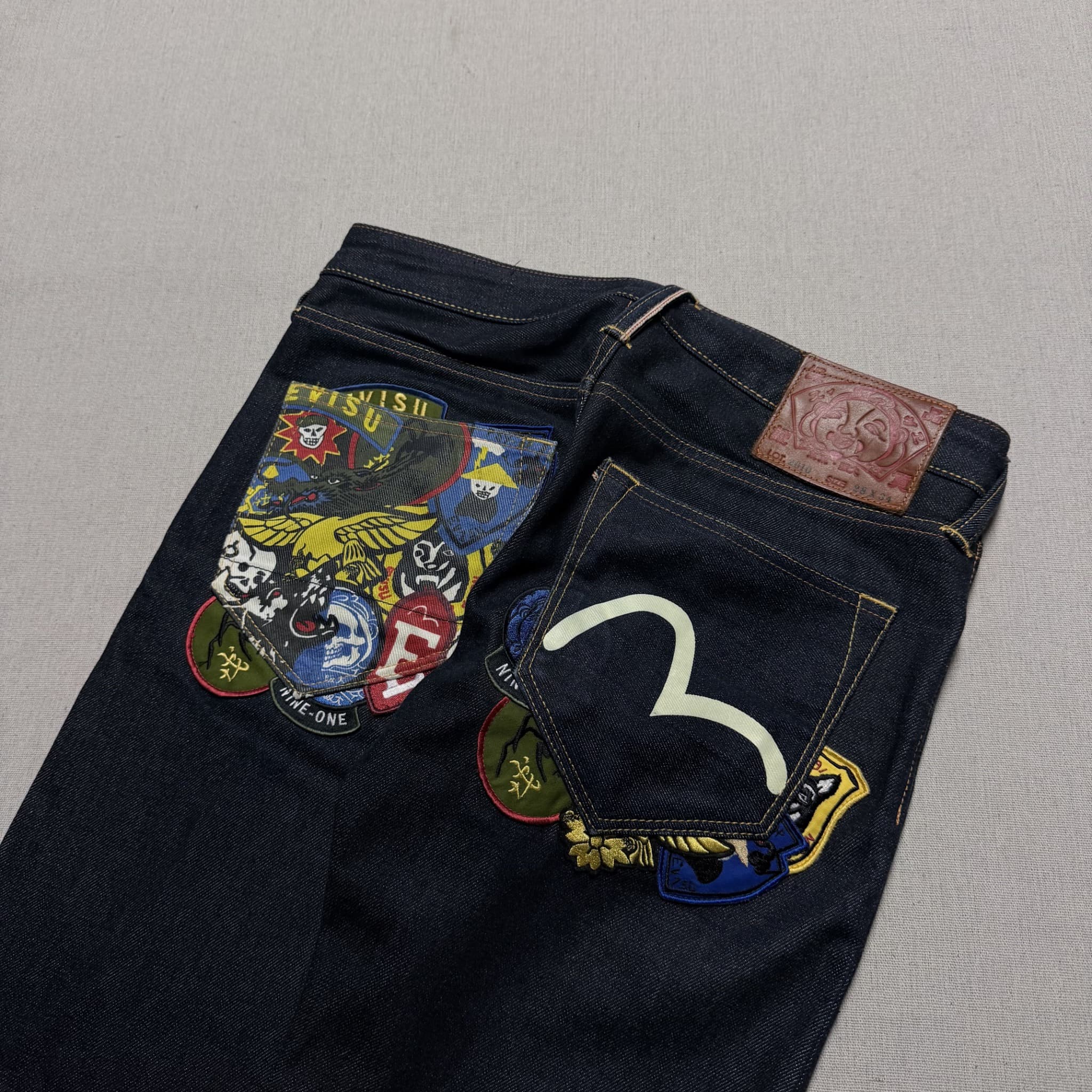 Evisu Raw Denim Selvedge Jeans With Multi-Patch Back Pockets Size 28x34 — photo 4 of 8